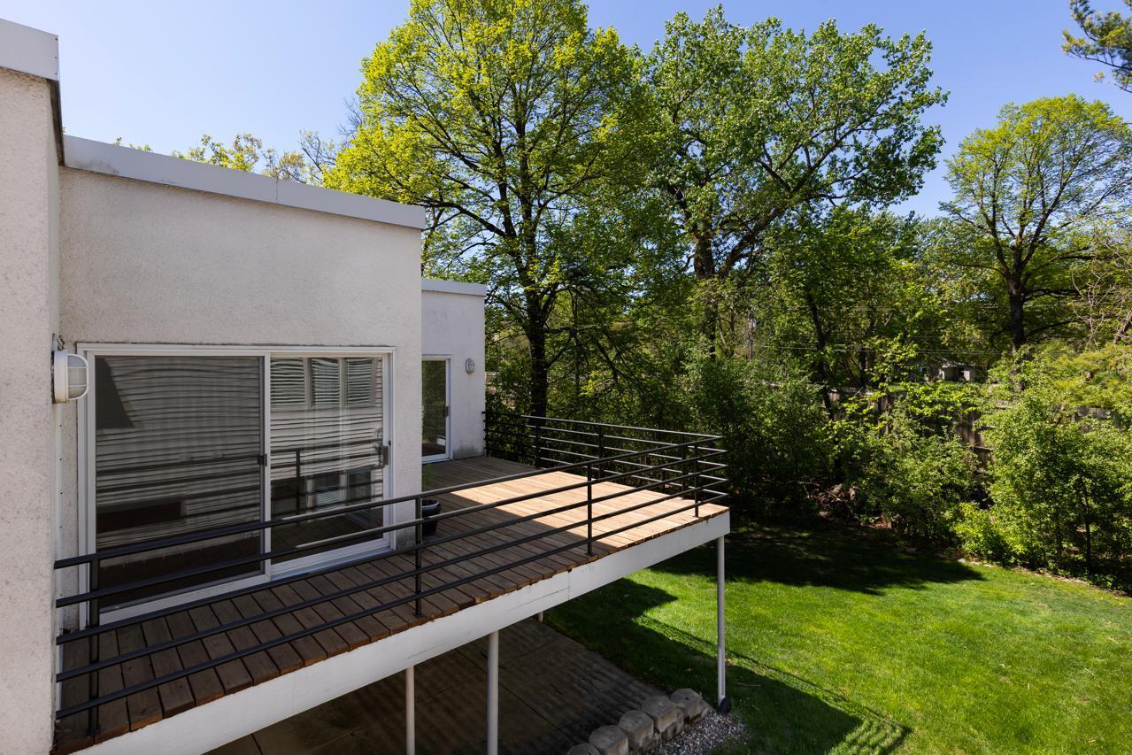 Minnetonka, Minnesota, 55305, United States, 3 Bedrooms Bedrooms, ,2 BathroomsBathrooms,Residential,For Sale,1903337