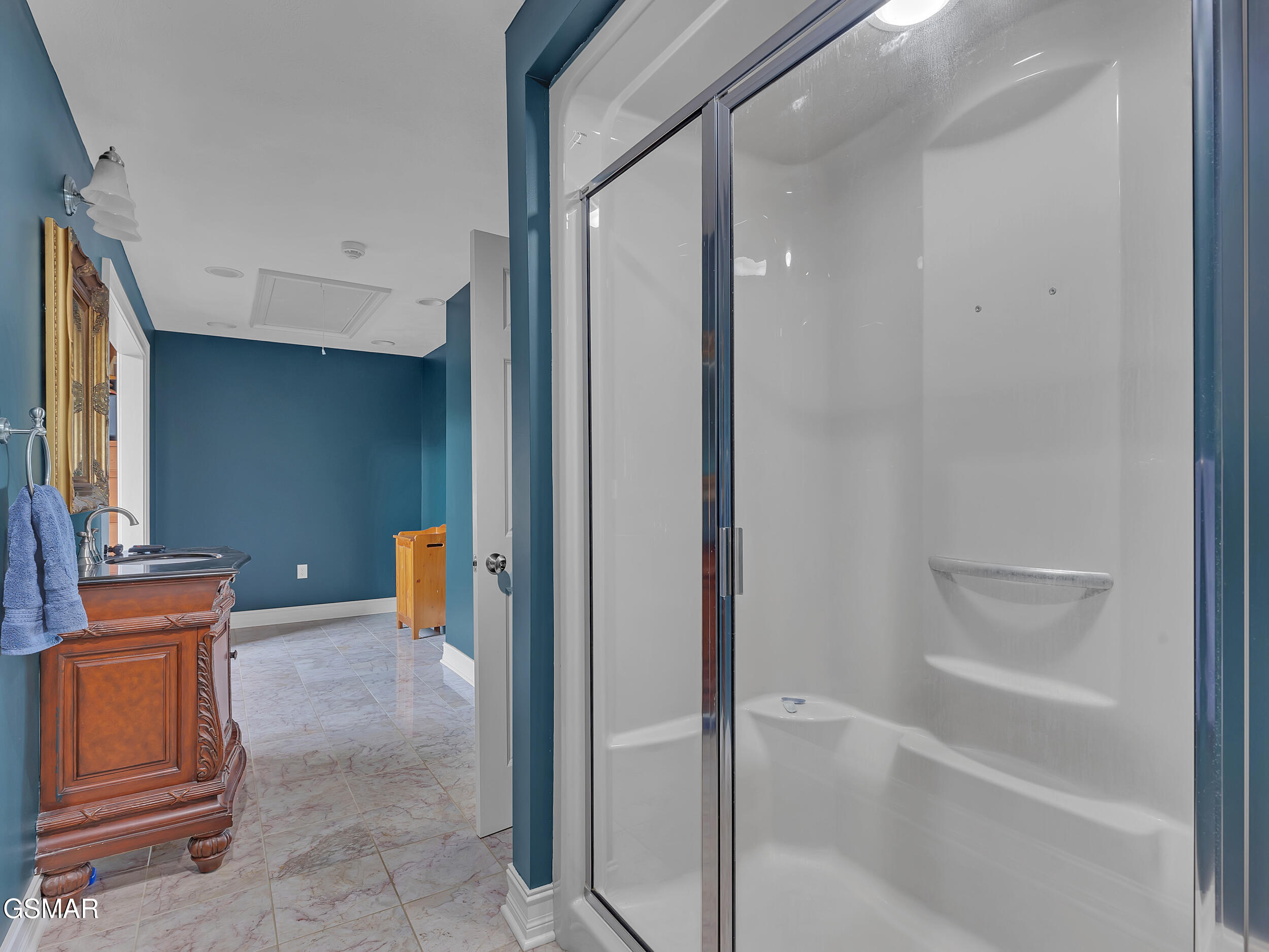 Mooresburg, Tennessee, 37811, United States, 3 Bedrooms Bedrooms, ,5 BathroomsBathrooms,Residential,For Sale,1974875