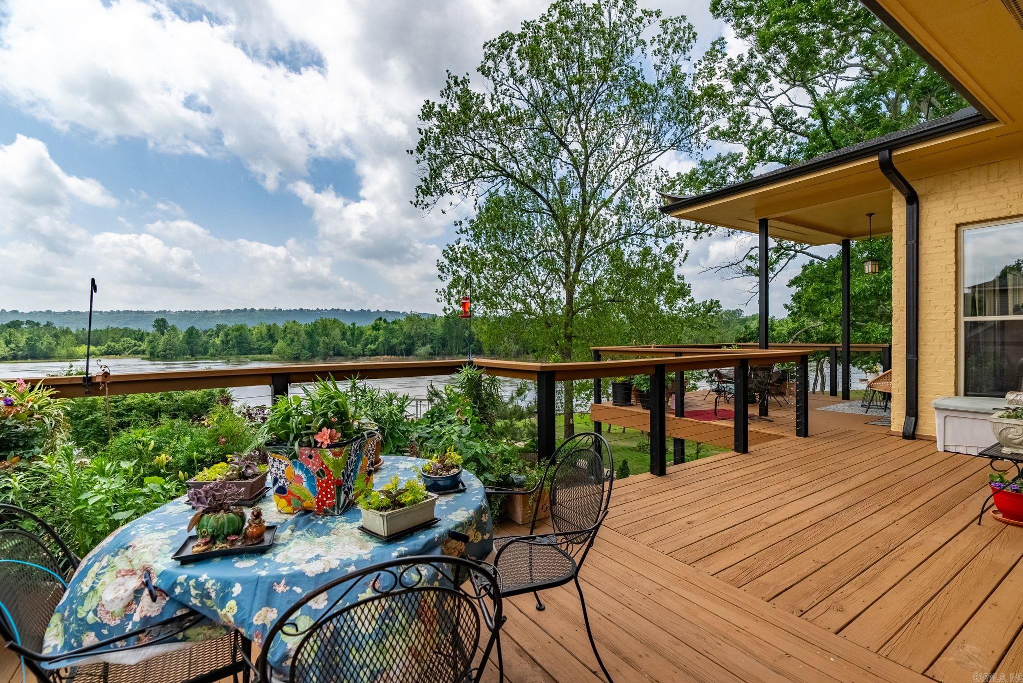 Maumelle, Arkansas, 72113, United States, 4 Bedrooms Bedrooms, ,4 BathroomsBathrooms,Residential,For Sale,1906082