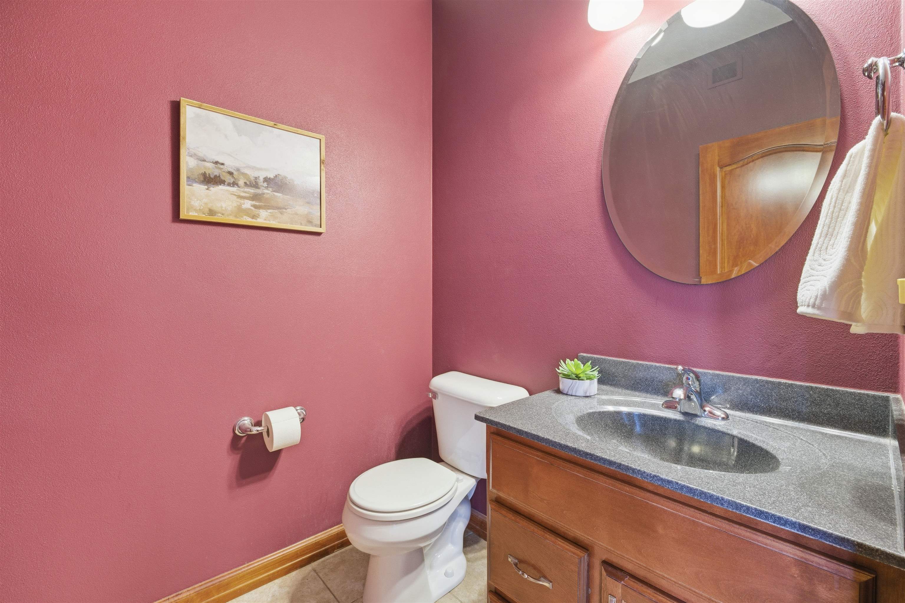 Oshkosh, Wisconsin, 54904, United States, 4 Bedrooms Bedrooms, ,4 BathroomsBathrooms,Residential,For Sale,2009649