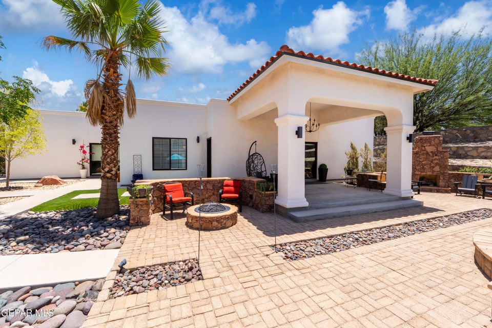 El Paso, Texas, 79936, United States, 5 Bedrooms Bedrooms, ,5 BathroomsBathrooms,Residential,For Sale,1980417