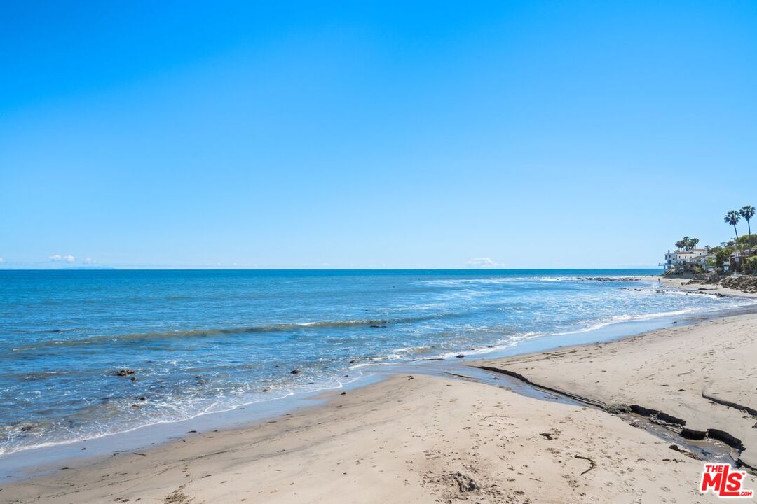 Malibu, California, 90265, United States, 1 Bedroom Bedrooms, ,1 BathroomBathrooms,Residential,For Sale,1840451