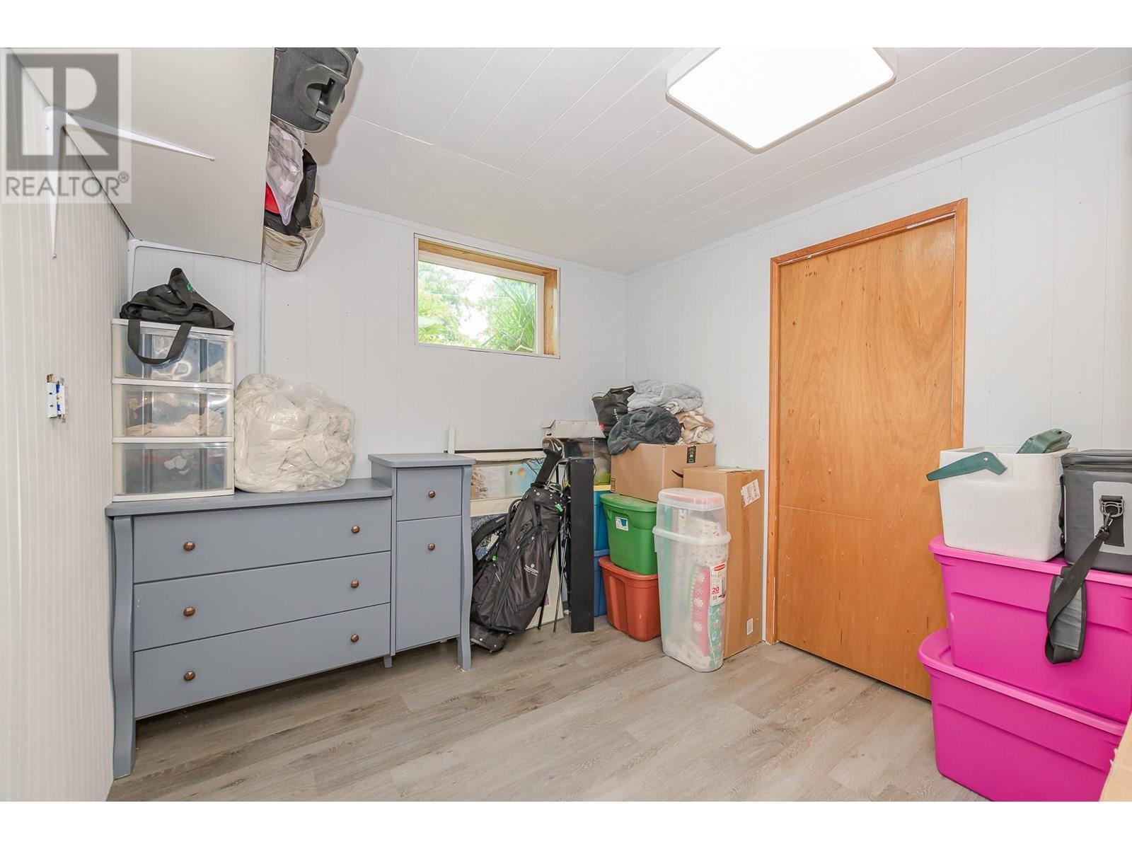 SICAMOUS, British Columbia, V0E 2V4, CA, 3 Bedrooms Bedrooms, ,2 BathroomsBathrooms,Residential,For Sale,1903862