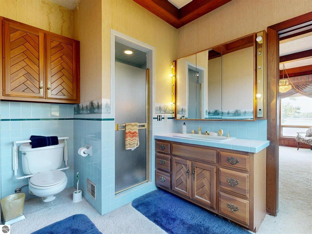 Lake Isabella, Michigan, 48893, United States, 3 Bedrooms Bedrooms, ,6 BathroomsBathrooms,Residential,For Sale,1903716