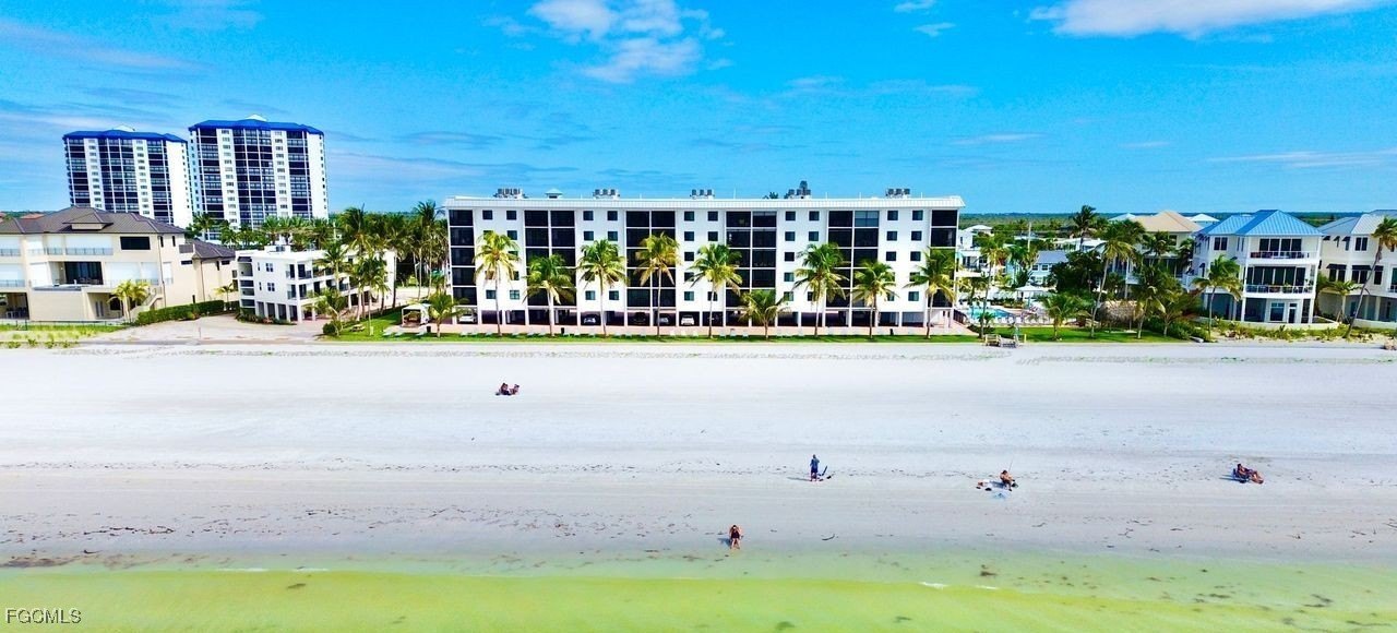 Fort Myers Beach, Florida, 33931, United States, 2 Bedrooms Bedrooms, ,2 BathroomsBathrooms,Residential,For Sale,1987327