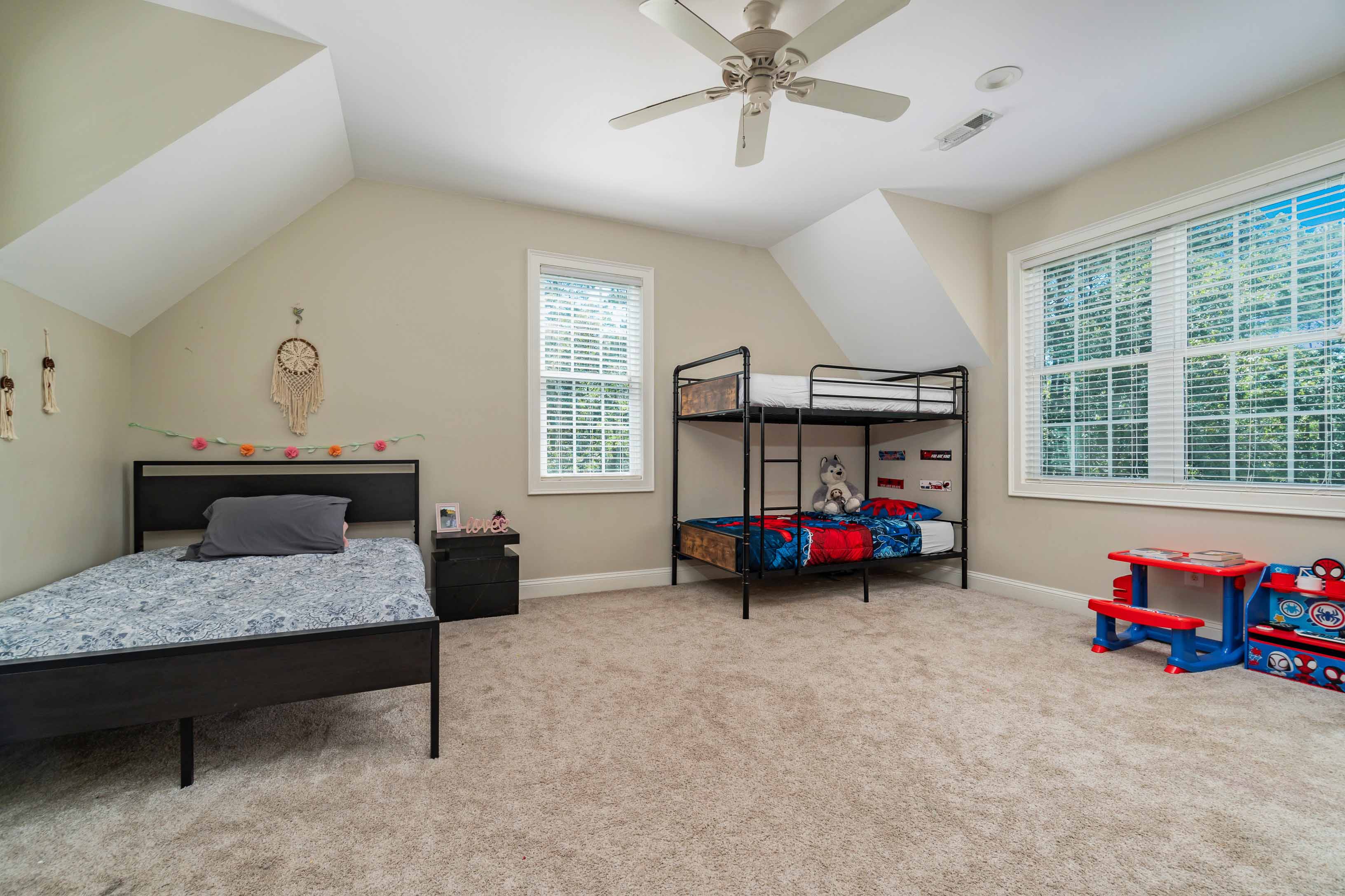 Oriental, North Carolina, 28571, United States, 3 Bedrooms Bedrooms, ,3 BathroomsBathrooms,Residential,For Sale,1981192