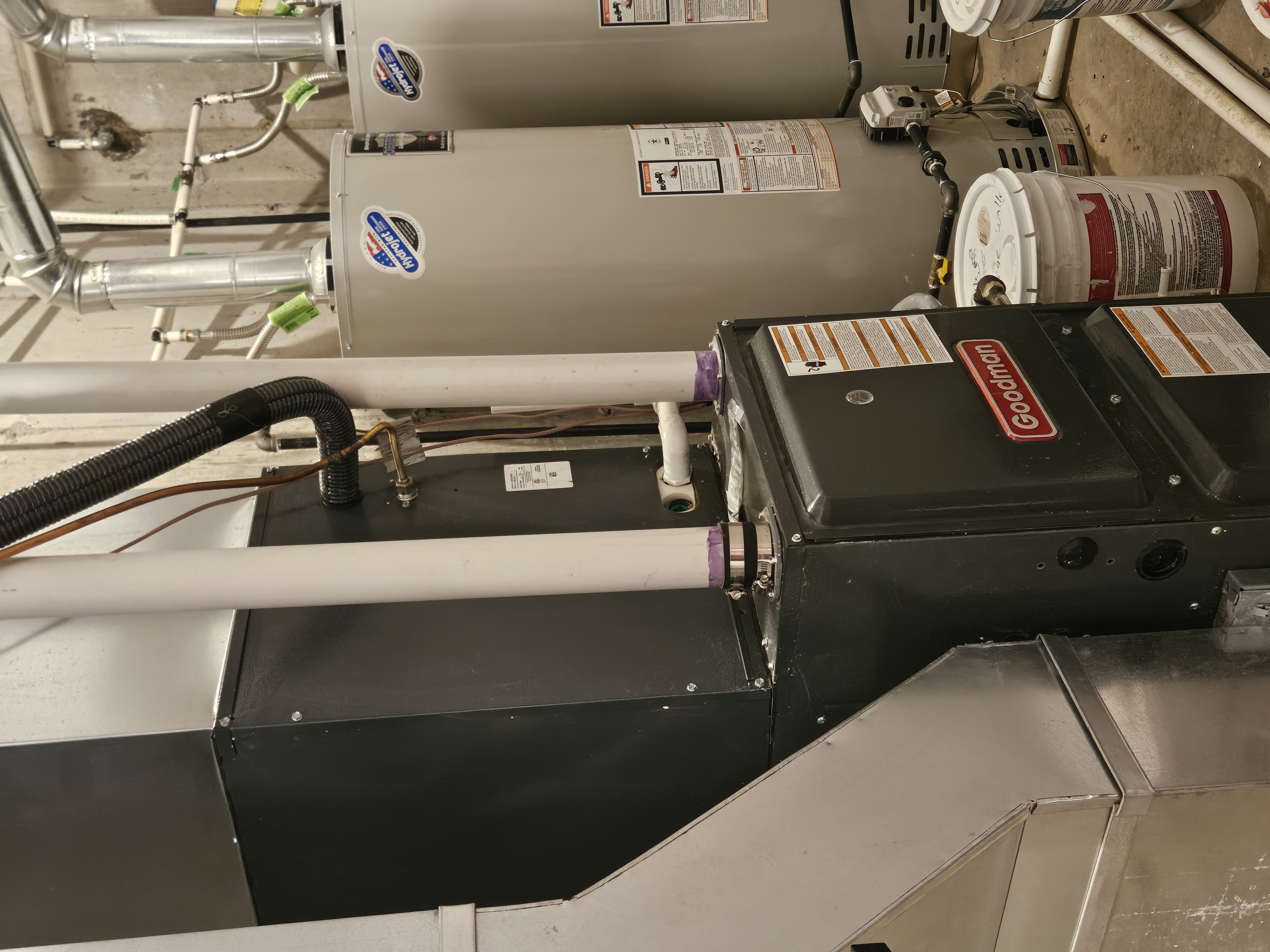 SPRINGFIELD, Missouri, 65804, United States, 4 Bedrooms Bedrooms, ,4 BathroomsBathrooms,Residential,For Sale,1996433