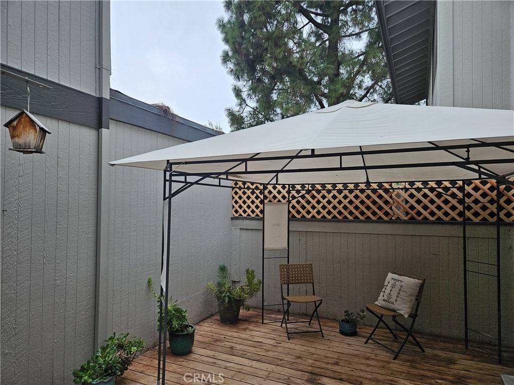 Simi Valley, California, 93063, United States, 2 Bedrooms Bedrooms, ,2 BathroomsBathrooms,Residential,For Sale,2001634