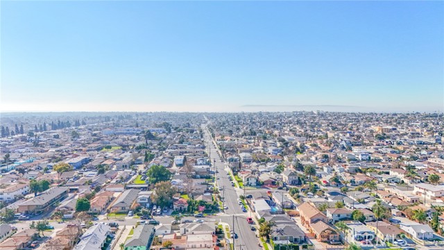 Los Angeles, California, 90044, United States, 3 Bedrooms Bedrooms, ,2 BathroomsBathrooms,Residential,For Sale,1887629