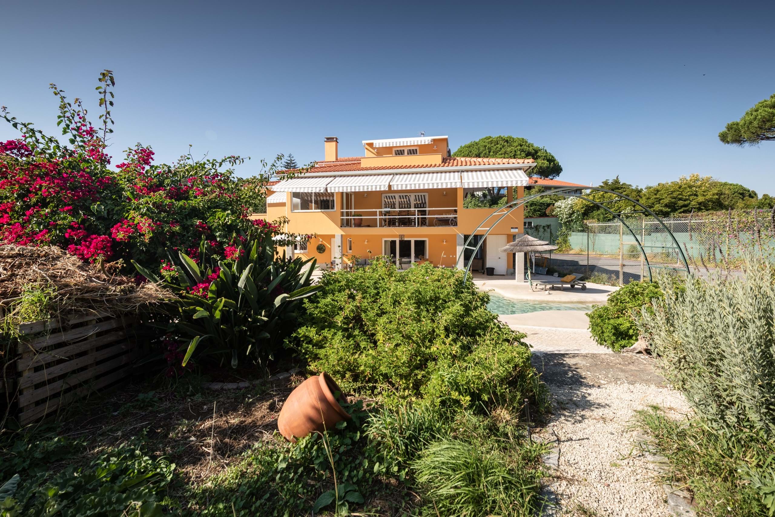Cascais, Lisbon, 2765-574, PT, 8 Bedrooms Bedrooms, ,3 BathroomsBathrooms,Residential,For Sale,1908272