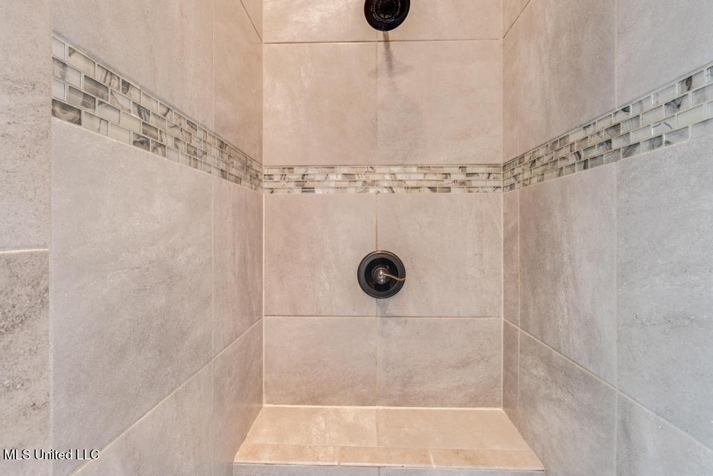 Biloxi, Mississippi, 39531, United States, 4 Bedrooms Bedrooms, ,3 BathroomsBathrooms,Residential,For Sale,1974223