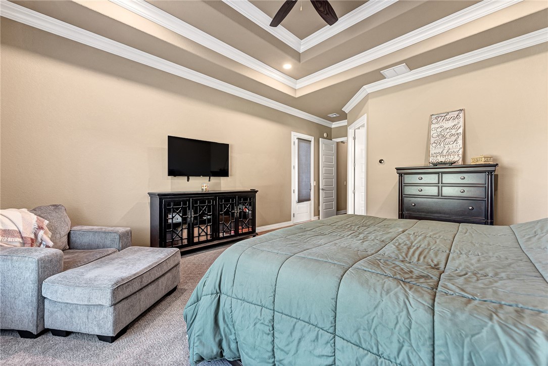 Centerton, Arkansas, 72719, United States, 5 Bedrooms Bedrooms, ,5 BathroomsBathrooms,Residential,For Sale,1992149