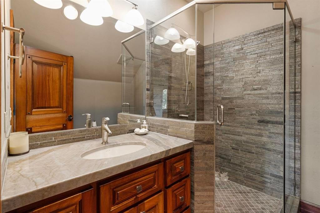 Durango, Colorado, 81301, United States, 4 Bedrooms Bedrooms, ,4 BathroomsBathrooms,Residential,For Sale,1938986