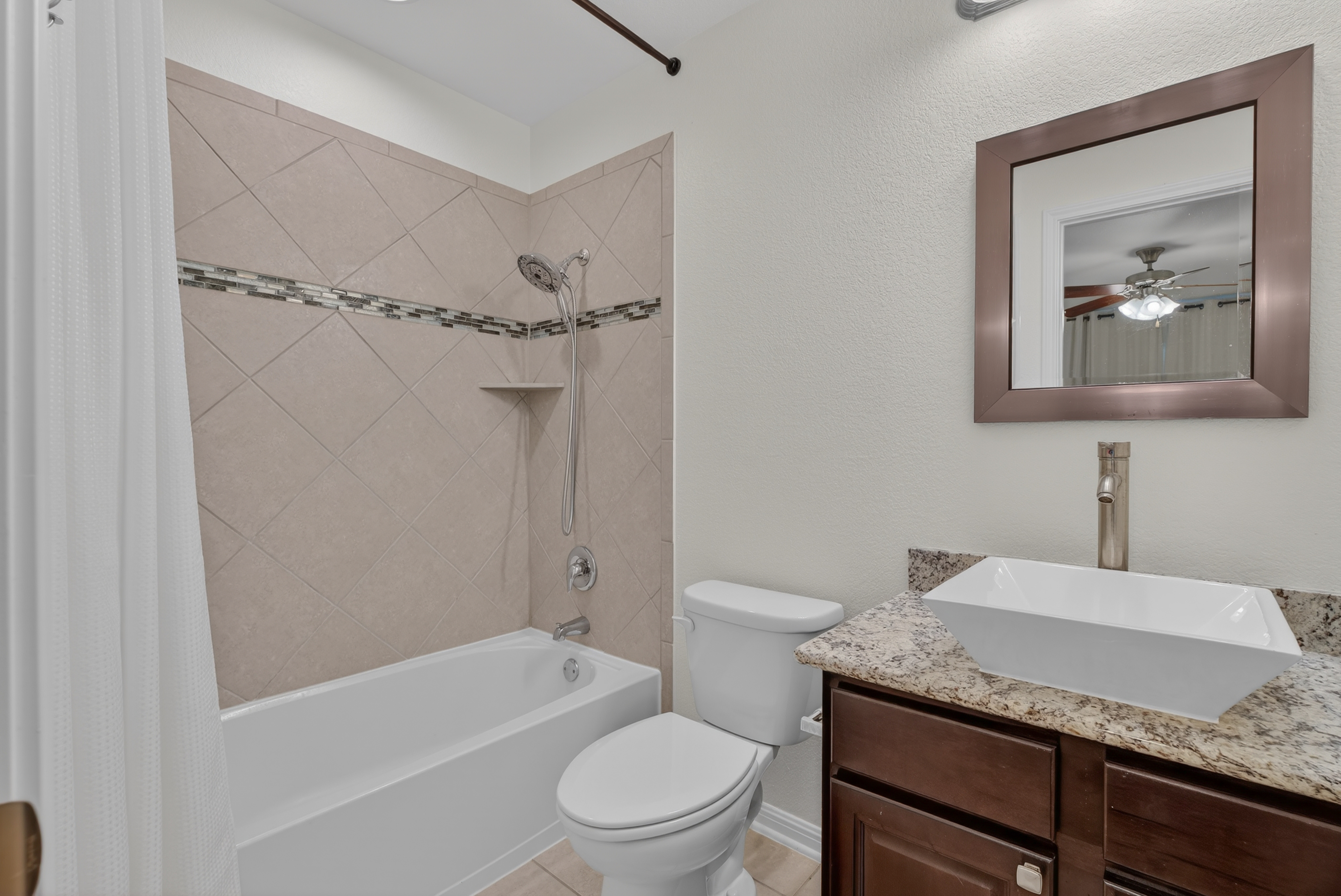 700 Ledge Stone Drive, Austin, TX 78737 - 物件實景