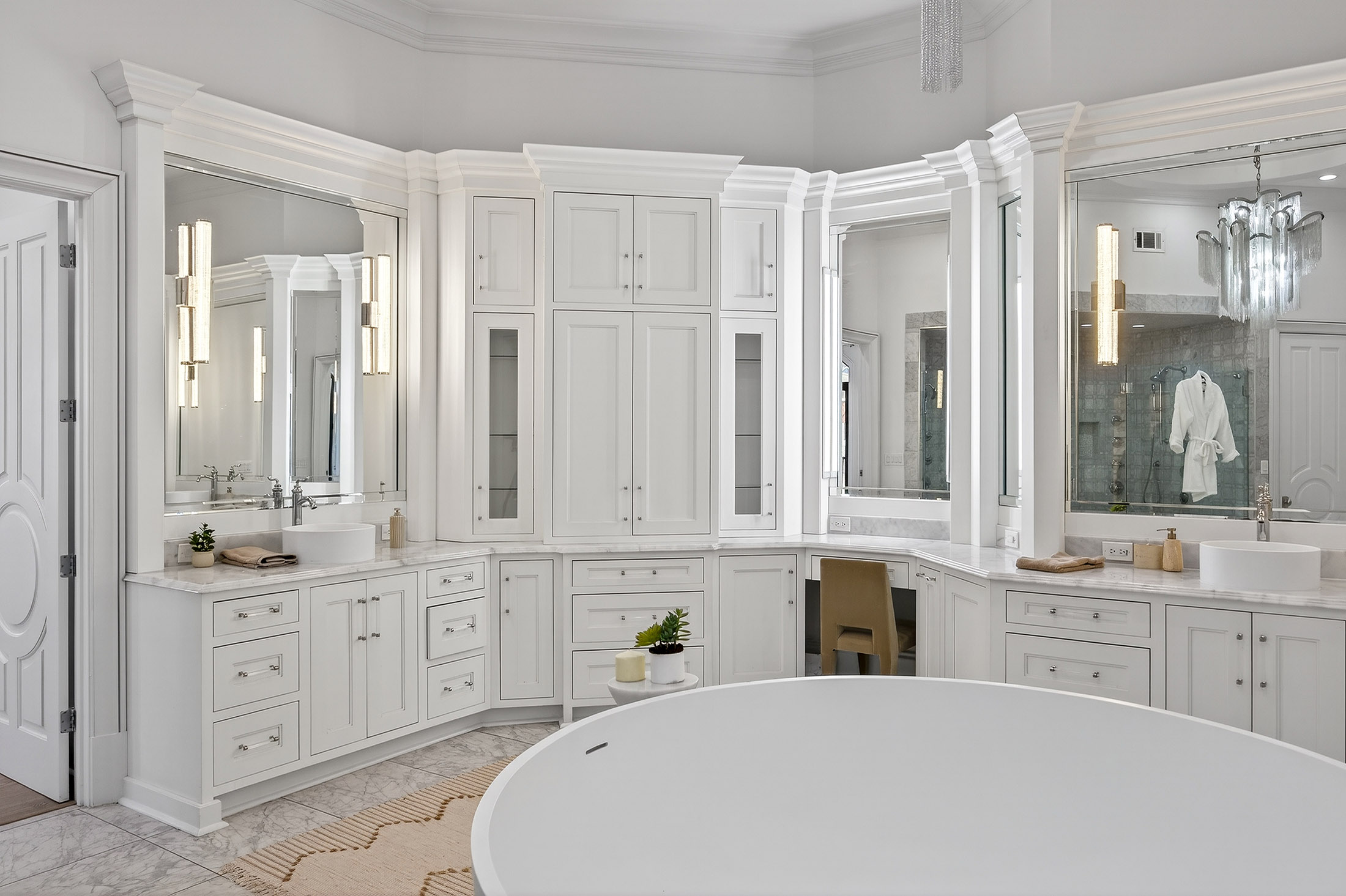  Exceptional Gated Estate with Resort-caliber Grounds - 物件實景