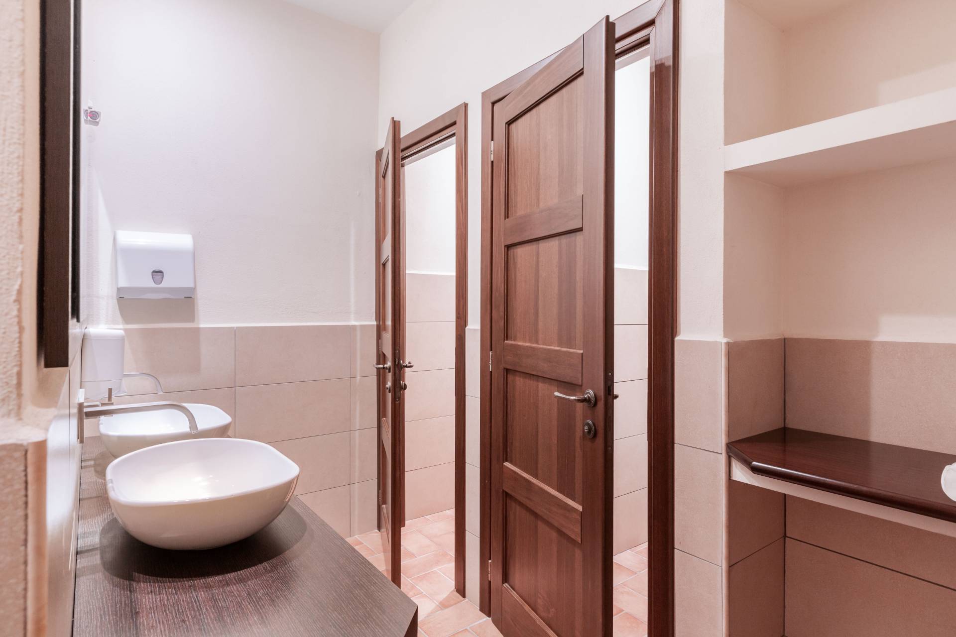 Roma, Roma, 00100, IT, ,4 BathroomsBathrooms,Residential,For Sale,1768480