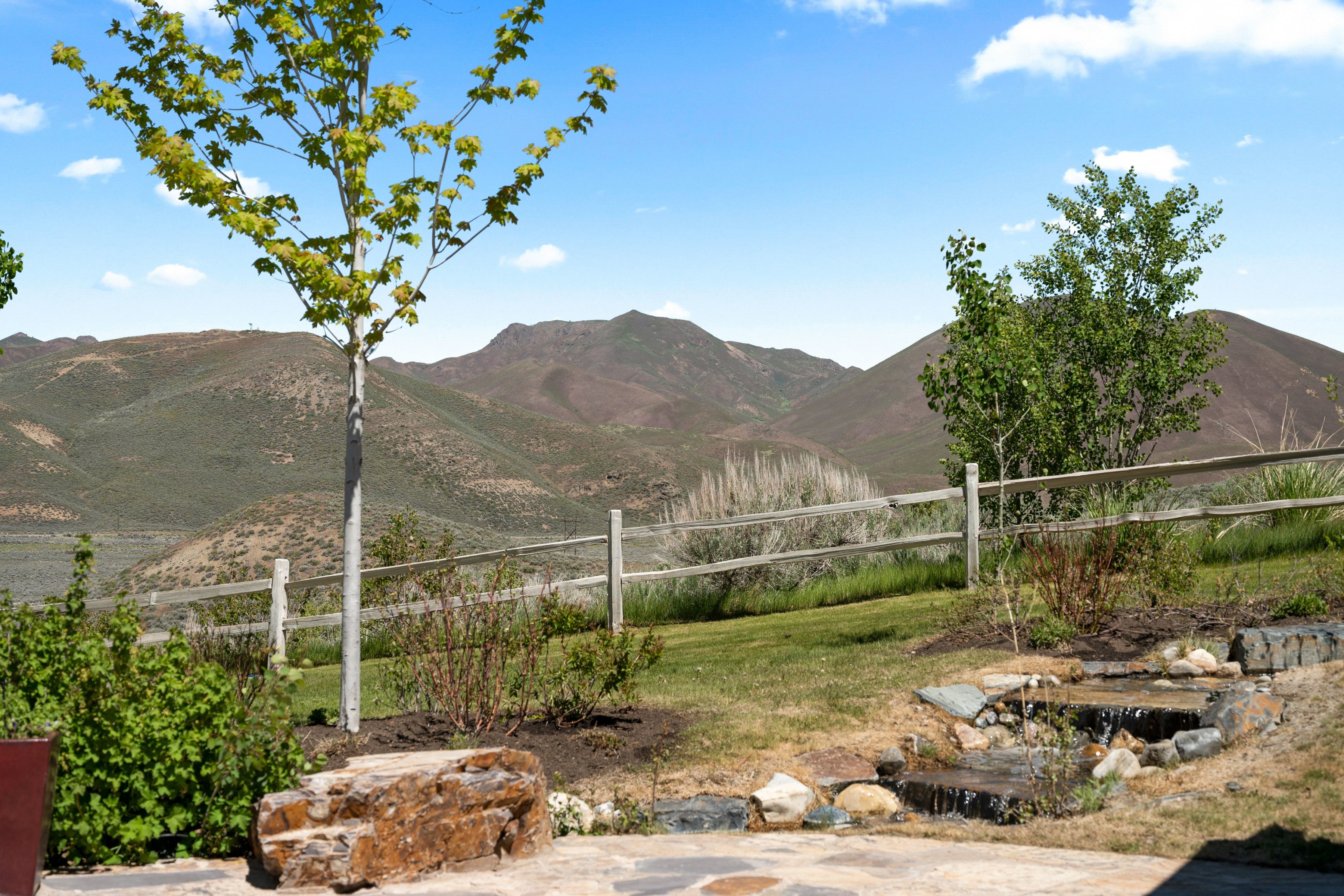  Canyon View Home on 5+ Acres with Pickleball Court - 物件實景