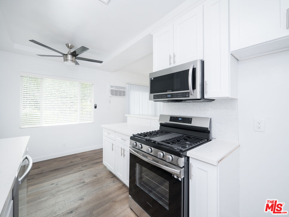 Los Angeles, California, 90066, United States, 4 Bedrooms Bedrooms, ,Residential,For Sale,1705124