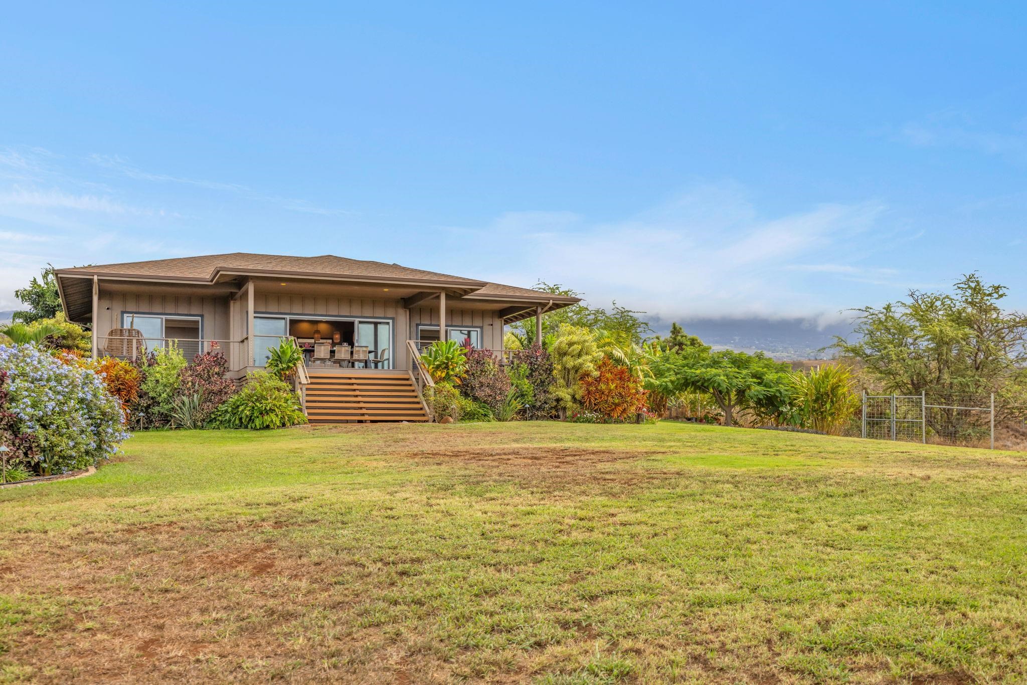 Kula, Hawaii, 96790, United States, 2 Bedrooms Bedrooms, ,2 BathroomsBathrooms,Residential,For Sale,1990288
