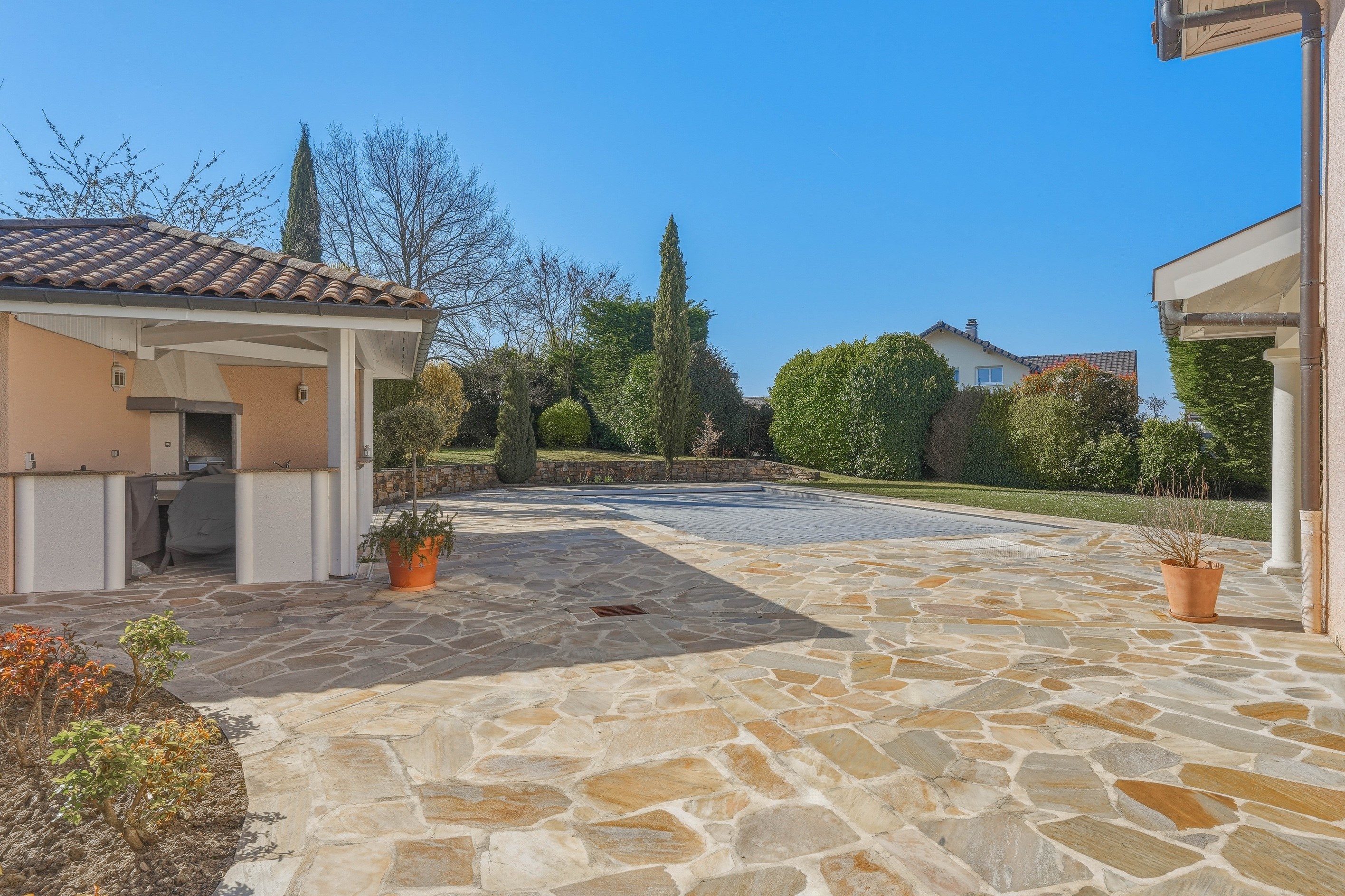  A luxury property on the outskirts of Geneva, with a Mediterranean feel - 物件實景