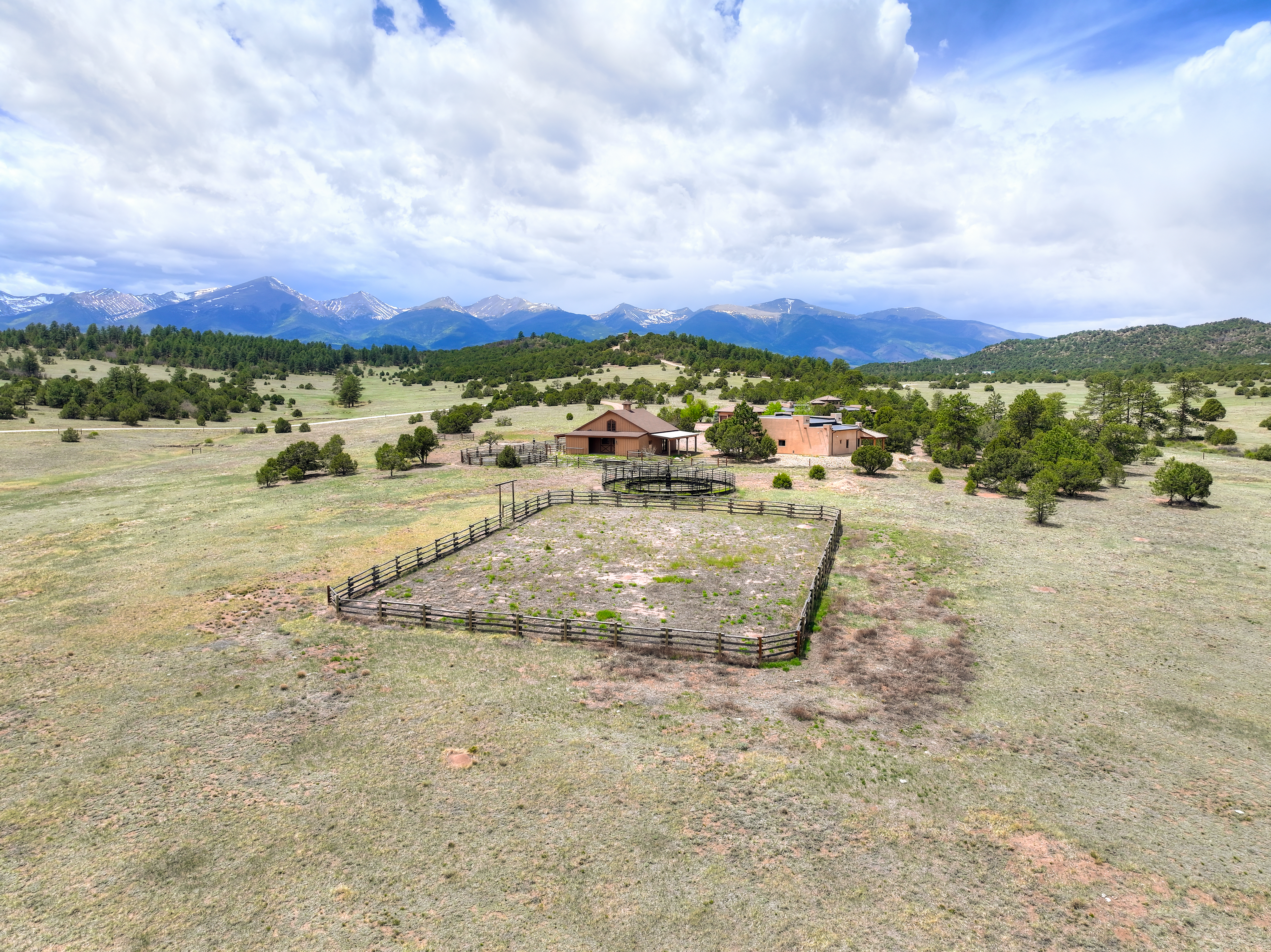  1328 Round Up Road, Westcliffe, CO, 81252 - 物件實景