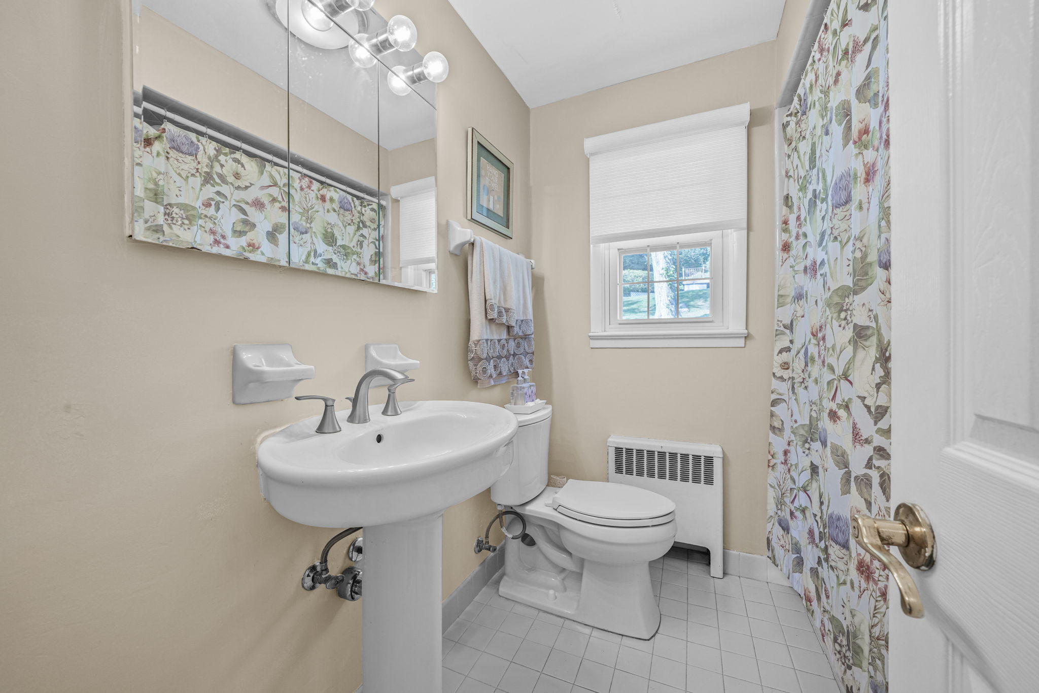 Montville, New Jersey, 07045, United States, 4 Bedrooms Bedrooms, ,2 BathroomsBathrooms,Residential,For Sale,1927850