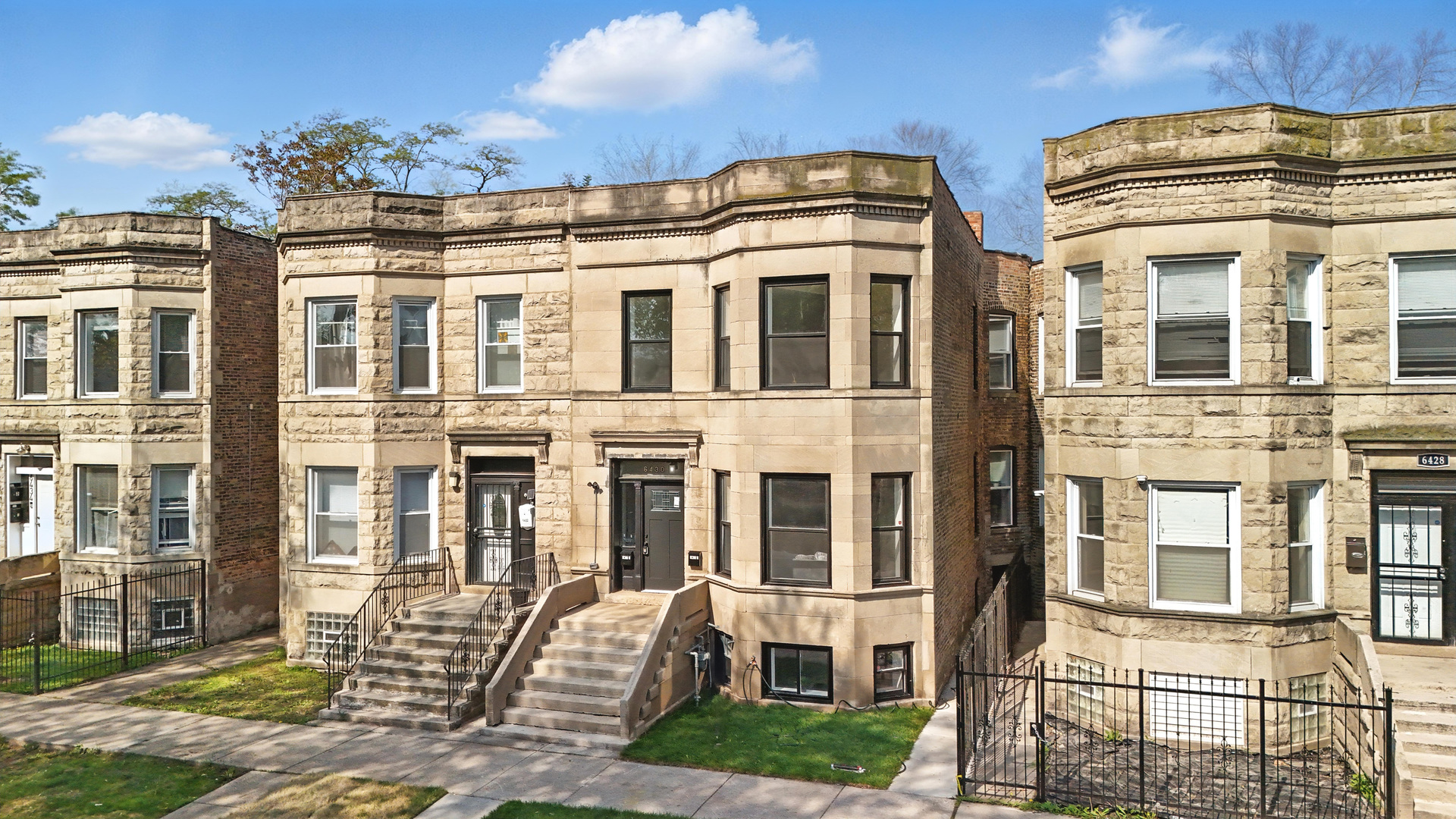 Chicago, Illinois, 60637, United States, 7 Bedrooms Bedrooms, ,Residential,For Sale,1917377