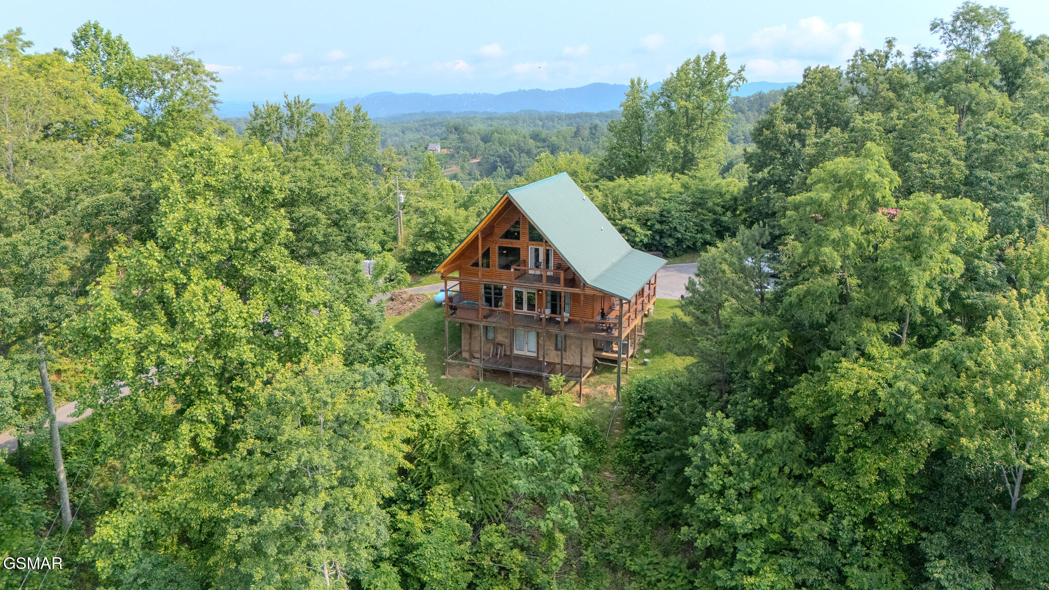Gatlinburg, Tennessee, 37738, United States, 2 Bedrooms Bedrooms, ,2 BathroomsBathrooms,Residential,For Sale,1846238