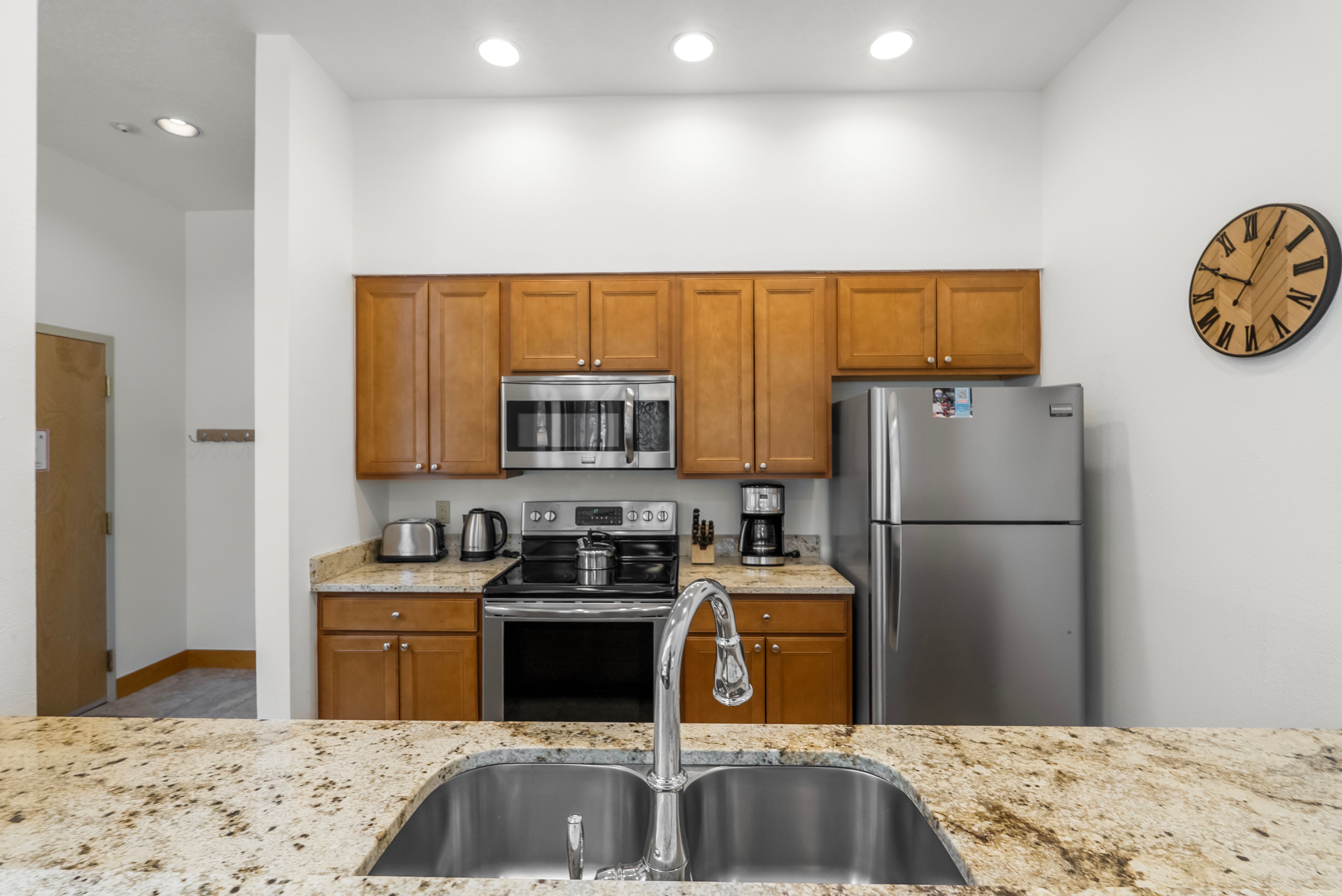  A Spacious and Light-filled Mountain Retreat - 物件實景