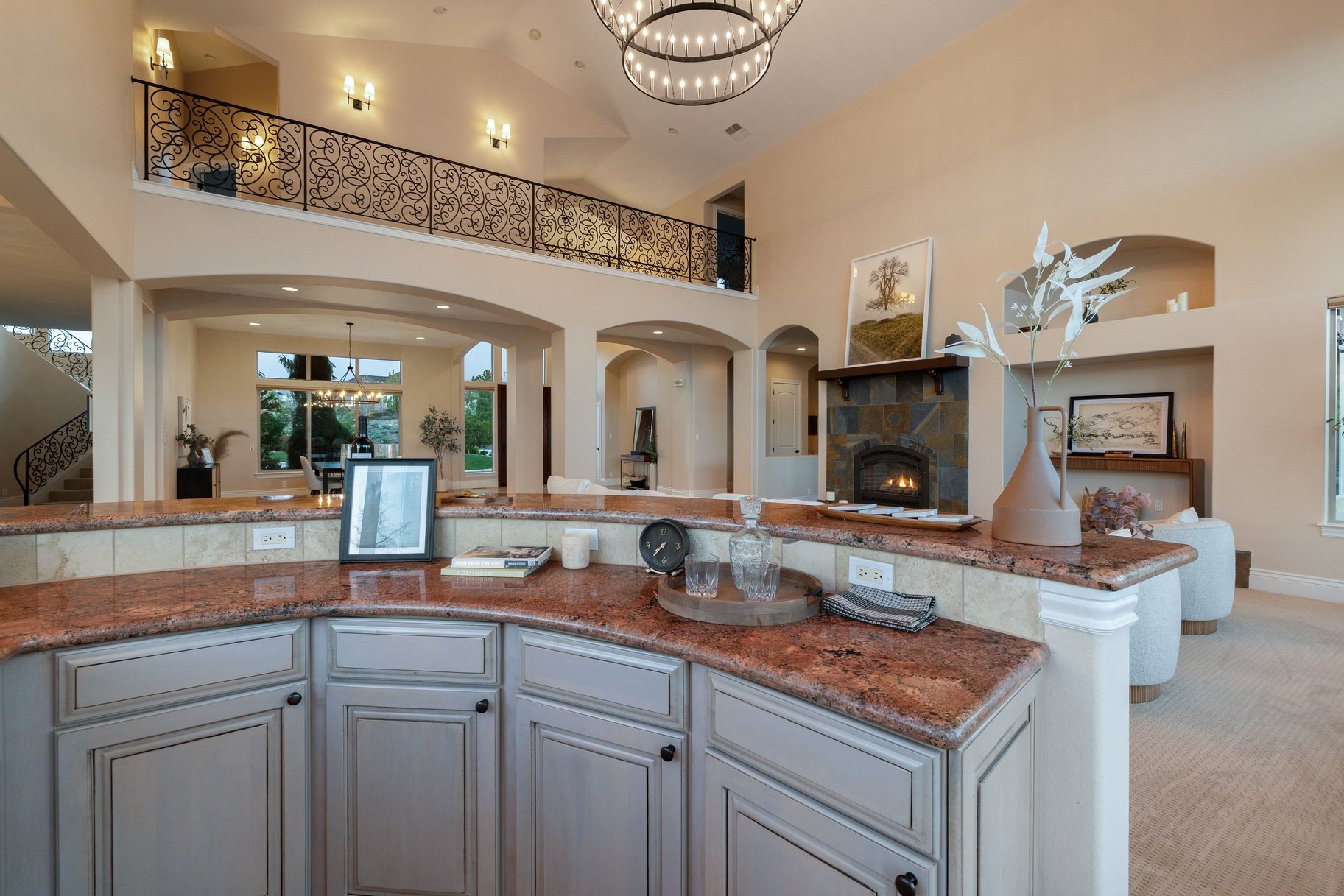  Private Mountain Estate with Elevated Views - 物件實景