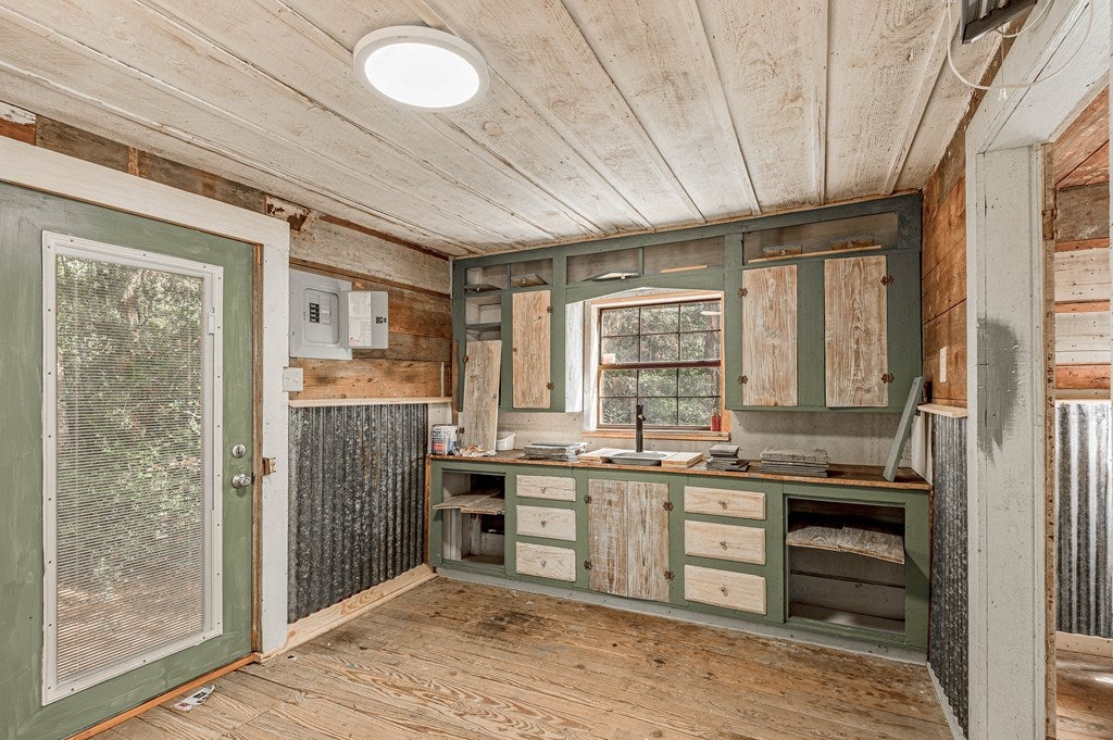 Nacogdoches, Texas, 75964, United States, 3 Bedrooms Bedrooms, ,2 BathroomsBathrooms,Residential,For Sale,1753235