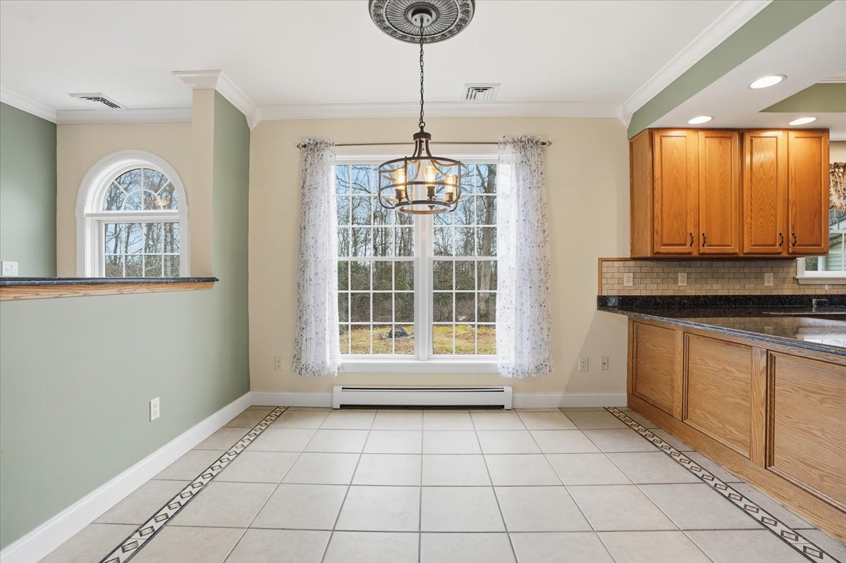 Milford, Pennsylvania, 18337, United States, 4 Bedrooms Bedrooms, ,3 BathroomsBathrooms,Residential,For Sale,2013781