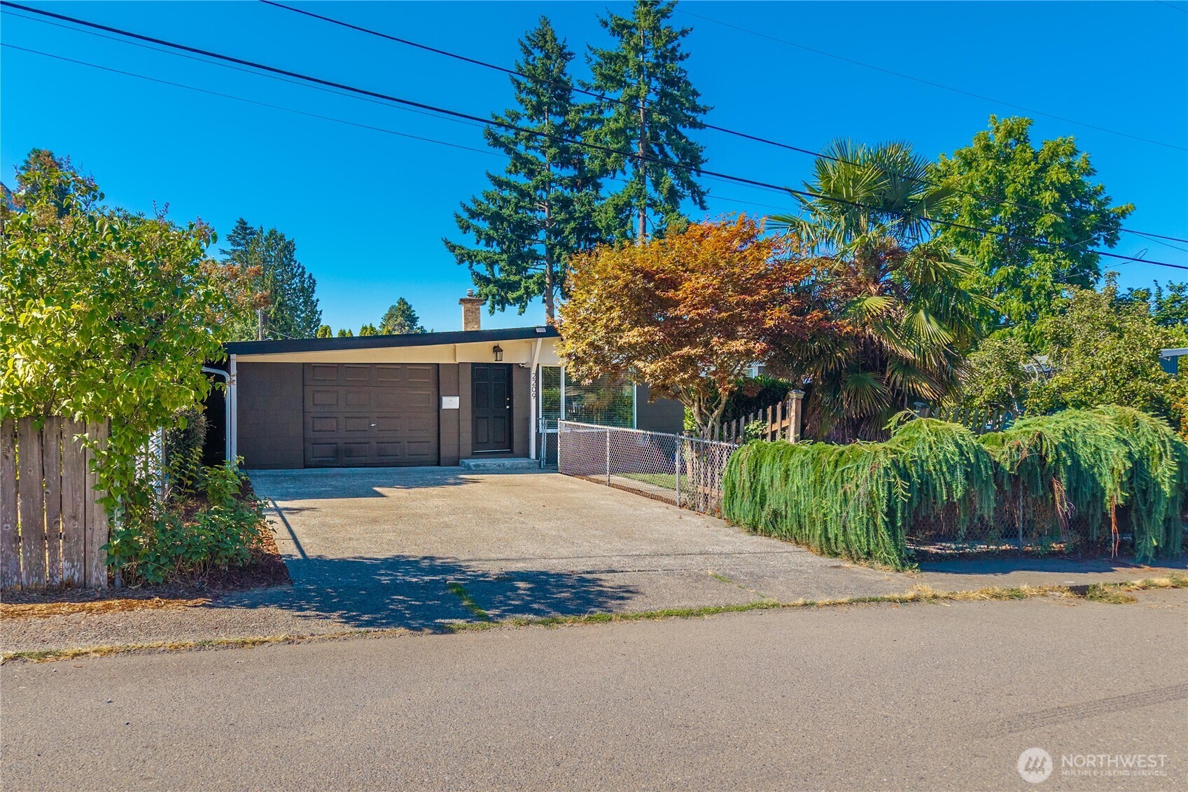 Renton, Washington, 98056, United States, 2 Bedrooms Bedrooms, ,1 BathroomBathrooms,Residential,For Sale,1907773