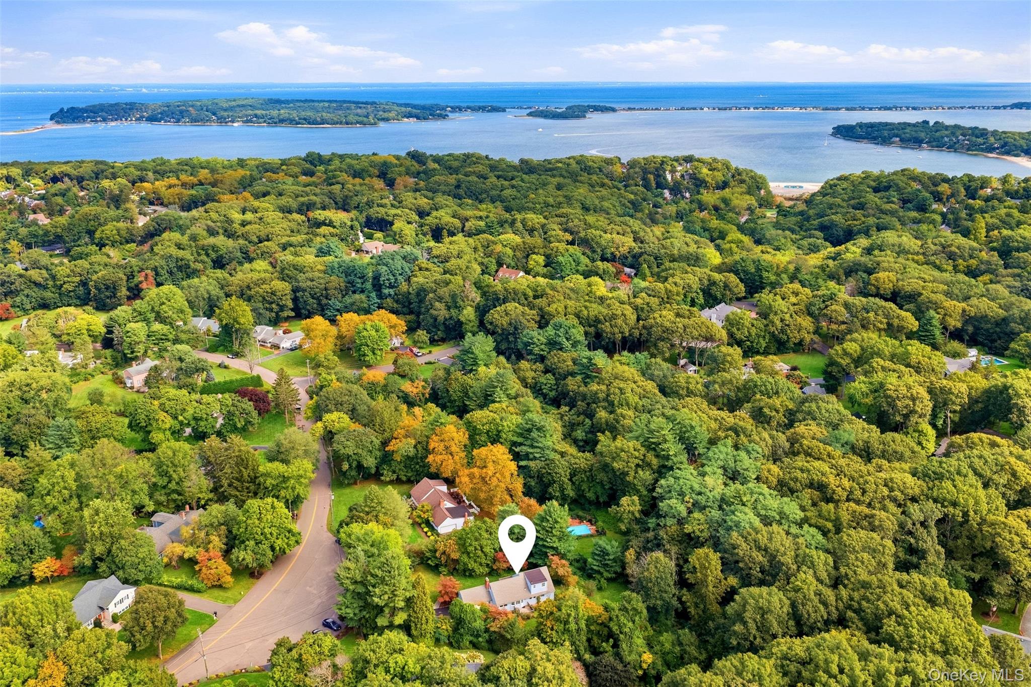  174 Flower Hill Road, Halesite, NY, 11743 - 物件實景