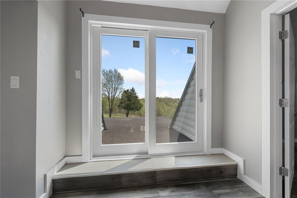 Harrison, Arkansas, 72601, United States, 4 Bedrooms Bedrooms, ,4 BathroomsBathrooms,Residential,For Sale,1993048