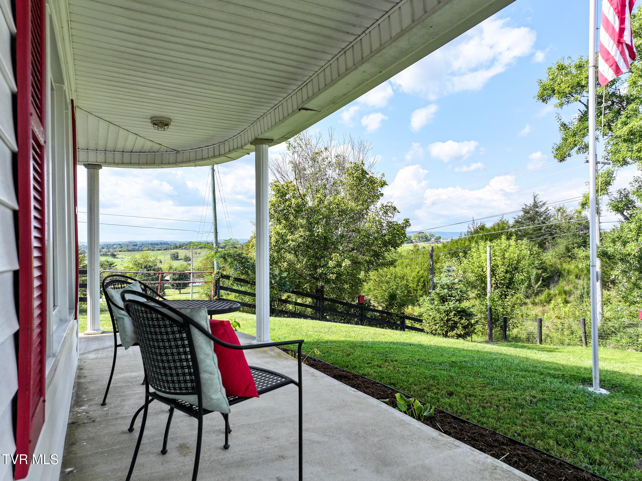 Greeneville, Tennessee, 37745, United States, 3 Bedrooms Bedrooms, ,3 BathroomsBathrooms,Residential,For Sale,2039547