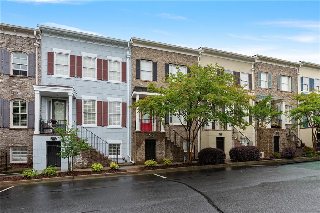 Sandy Springs, Georgia, 30328, United States, 2 Bedrooms Bedrooms, ,4 BathroomsBathrooms,Residential,For Sale,1923426