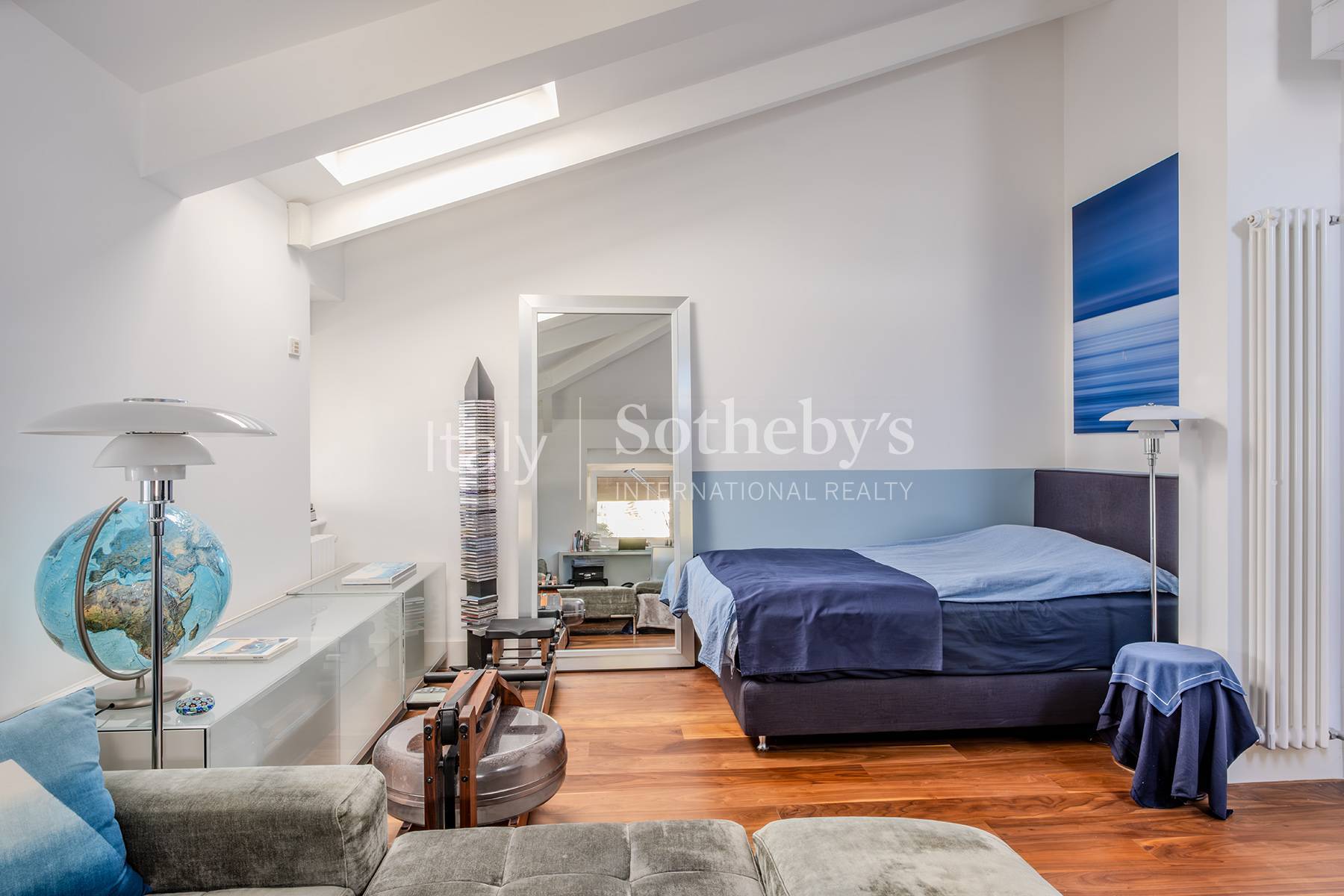  Elegant apartment with a terrace in a historic villa - 物件實景