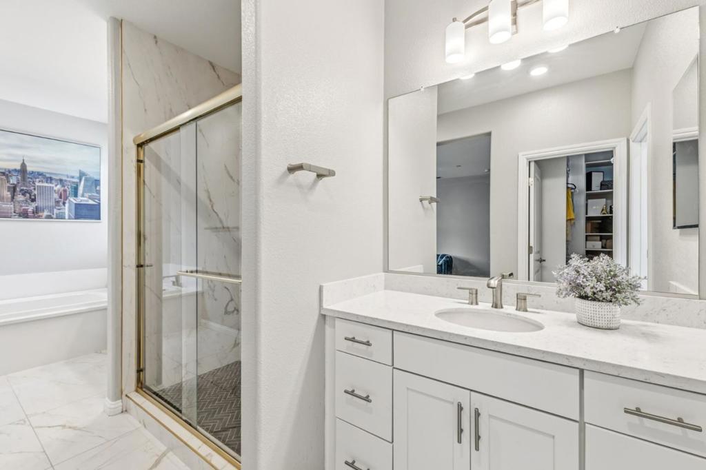 Hayward, California, 94541, United States, 3 Bedrooms Bedrooms, ,4 BathroomsBathrooms,Residential,For Sale,2032197