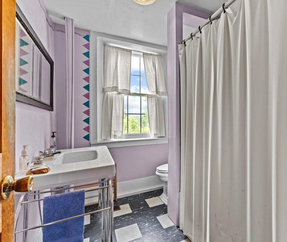 Morristown, Vermont, 05661, United States, 9 Bedrooms Bedrooms, ,4 BathroomsBathrooms,Residential,For Sale,1896052
