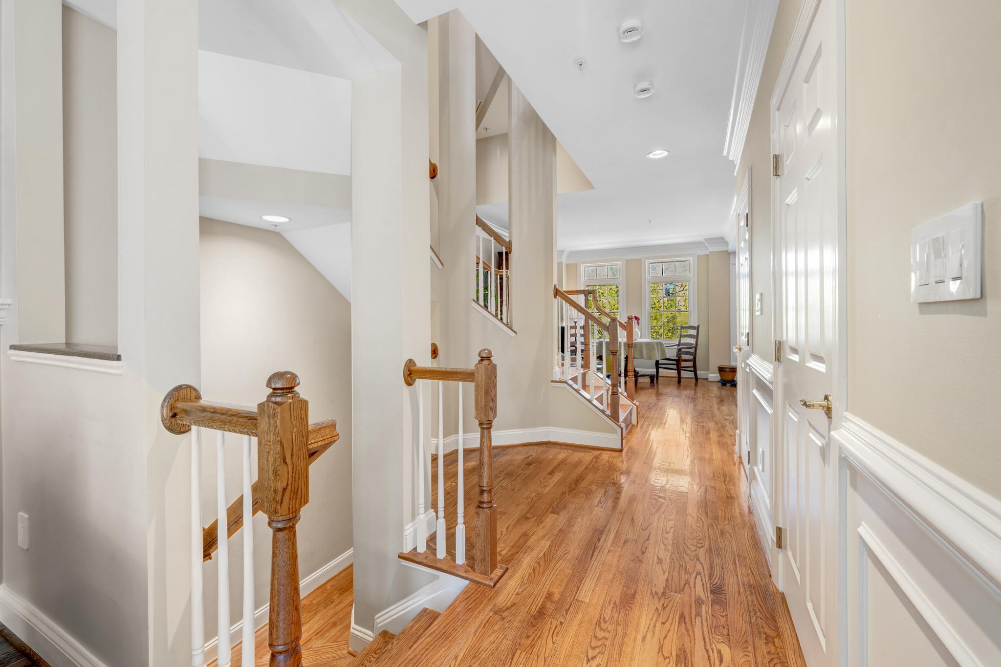  12076 Kinsley Place, Reston, VA, 20190 - 物件實景