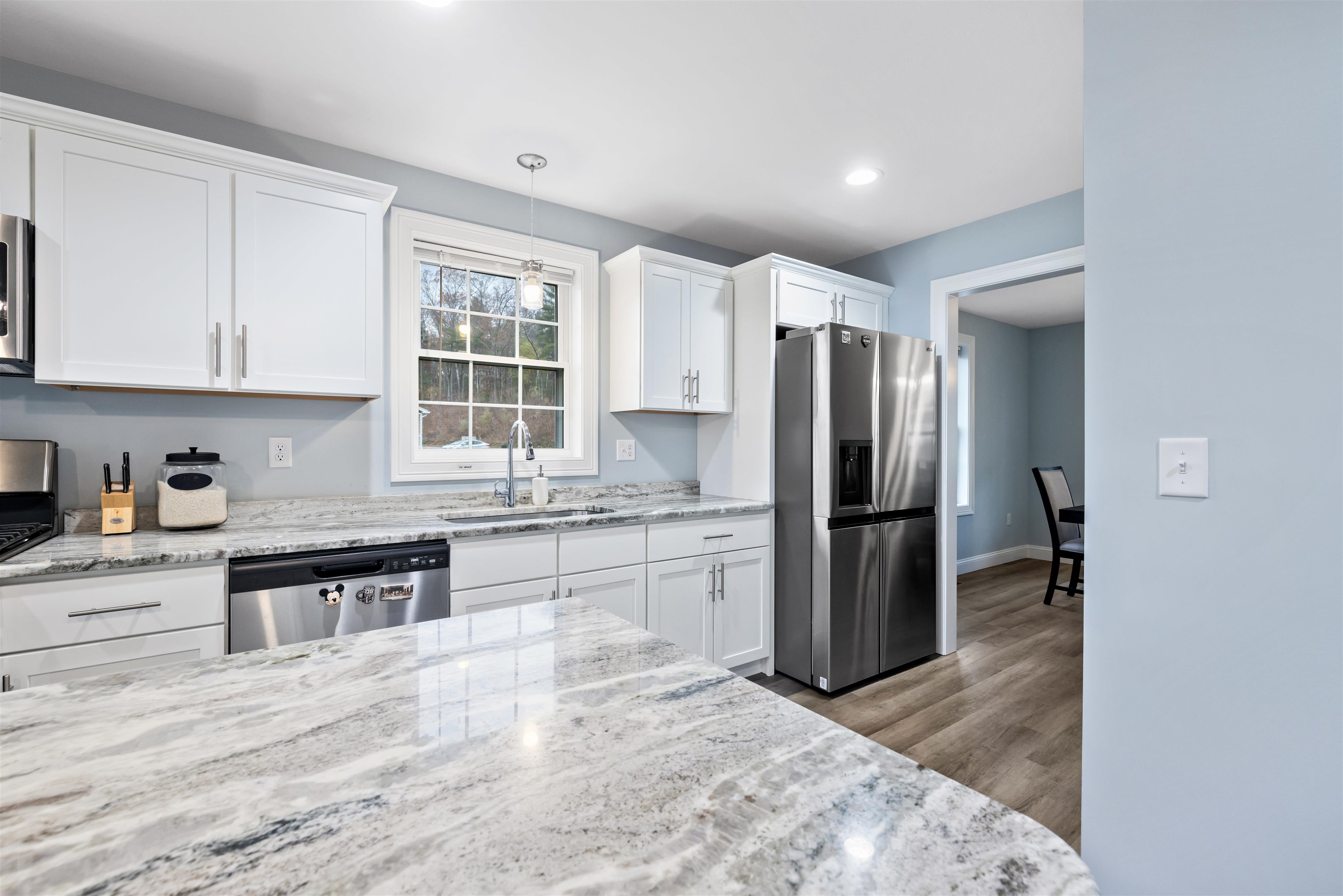 Hudson, New Hampshire, 03051, United States, 3 Bedrooms Bedrooms, ,2 BathroomsBathrooms,Residential,For Sale,1990943