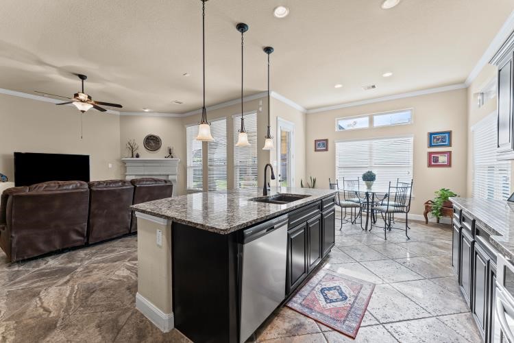 Pearland, Texas, 77089, United States, 4 Bedrooms Bedrooms, ,4 BathroomsBathrooms,Residential,For Sale,1967646