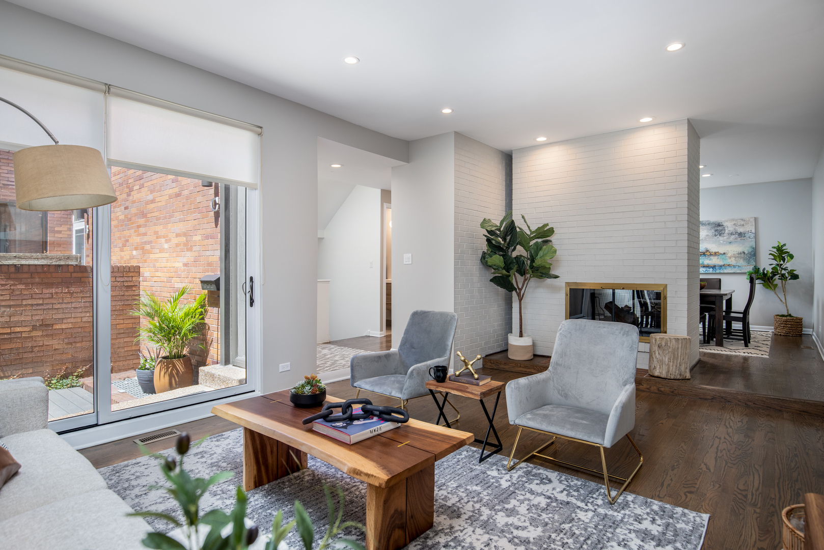 3631 N Pine Grove Avenue Unit C, Chicago, Illinois, 60613, United States, 4 Bedrooms Bedrooms, ,4 BathroomsBathrooms,Residential,For Sale,3631 N Pine Grove Avenue Unit C,1663160