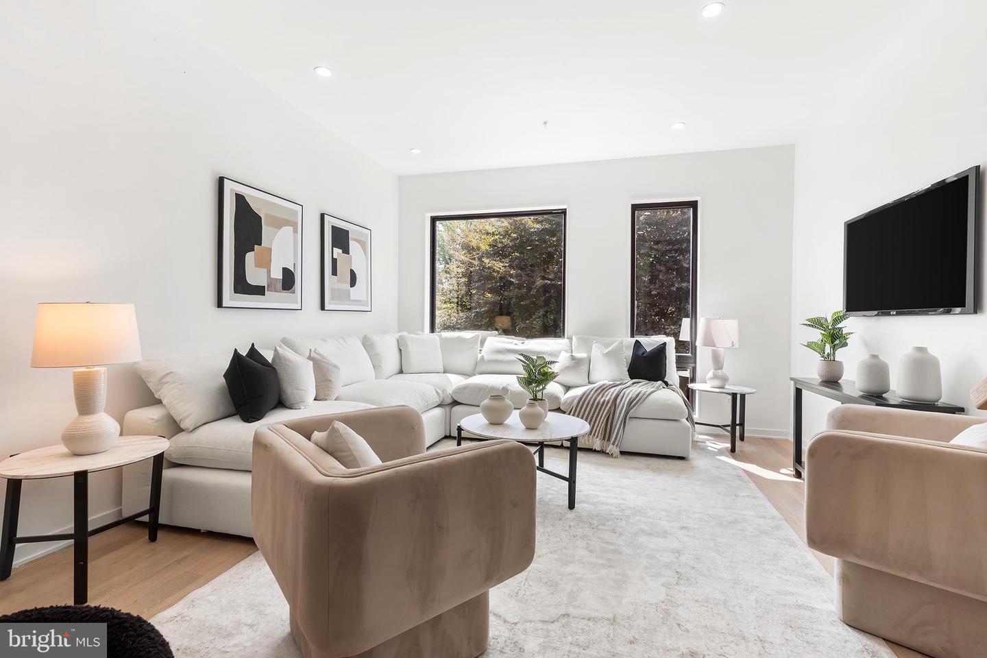 Philadelphia, Pennsylvania, 19128, United States, 4 Bedrooms Bedrooms, ,4 BathroomsBathrooms,Residential,For Sale,1898487