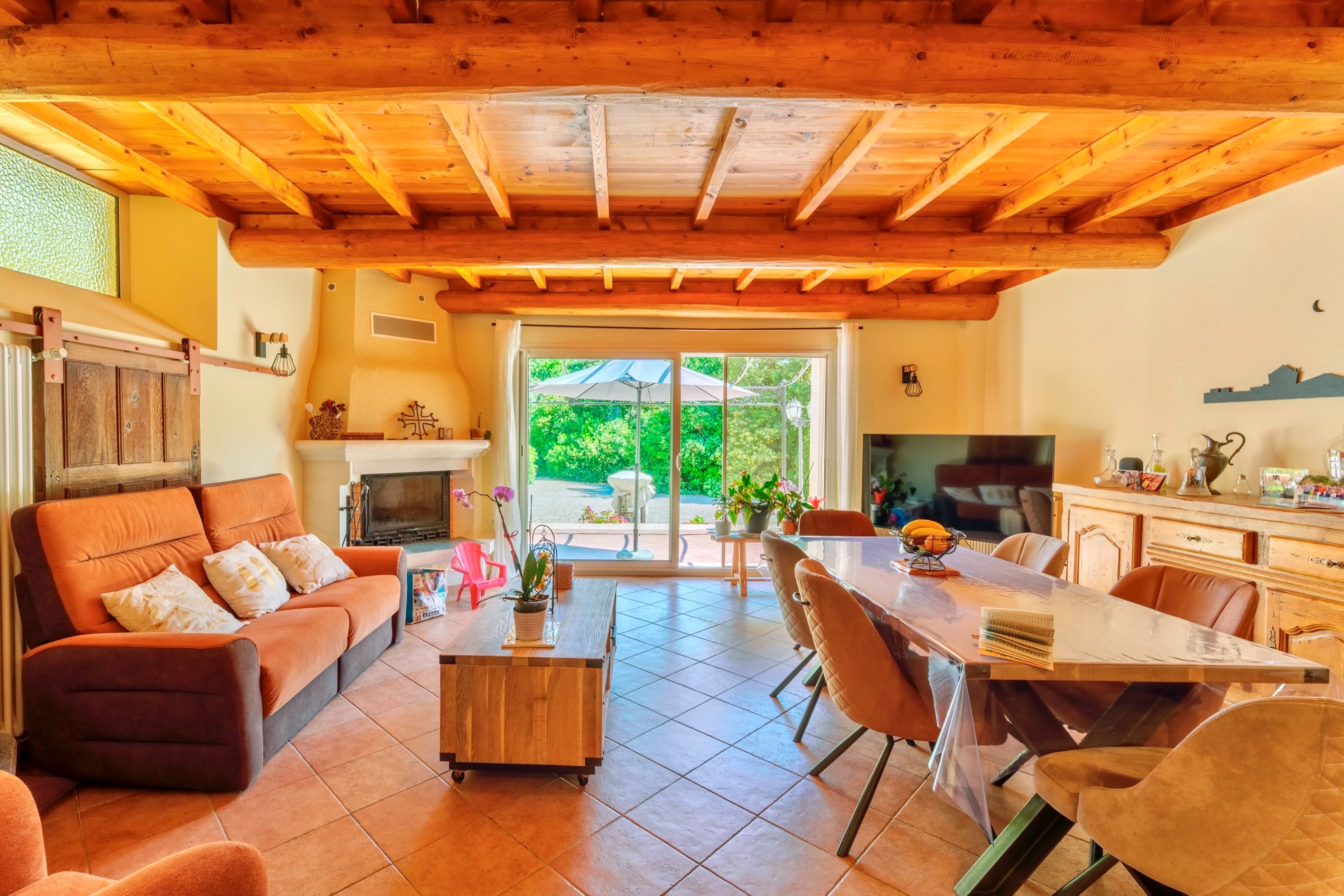  Close to the Mediterranean, a perfect family property for a tourism business... - 物件實景