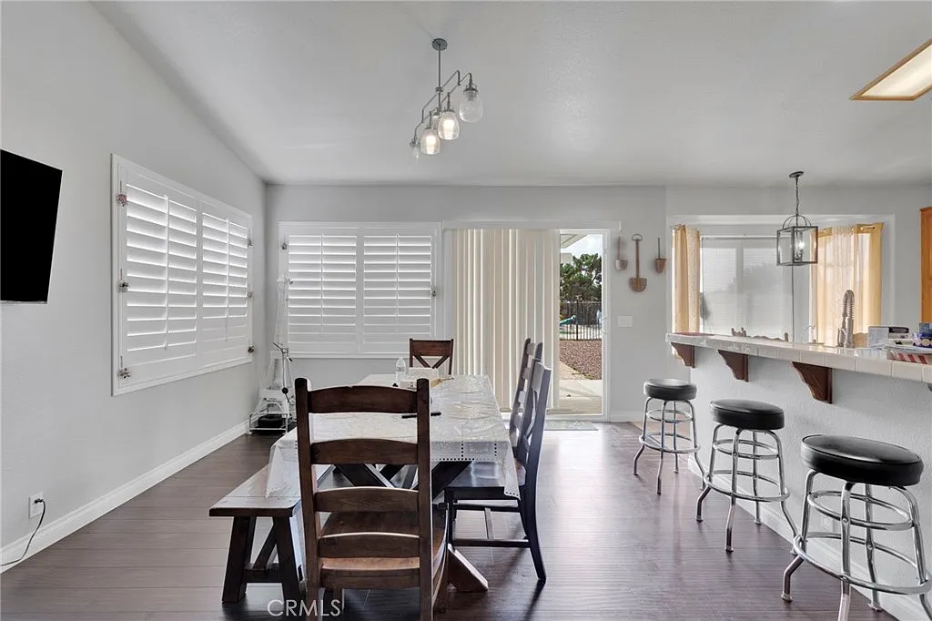 Apple Valley, California, 92308, United States, 4 Bedrooms Bedrooms, ,2 BathroomsBathrooms,Residential,For Sale,1974714