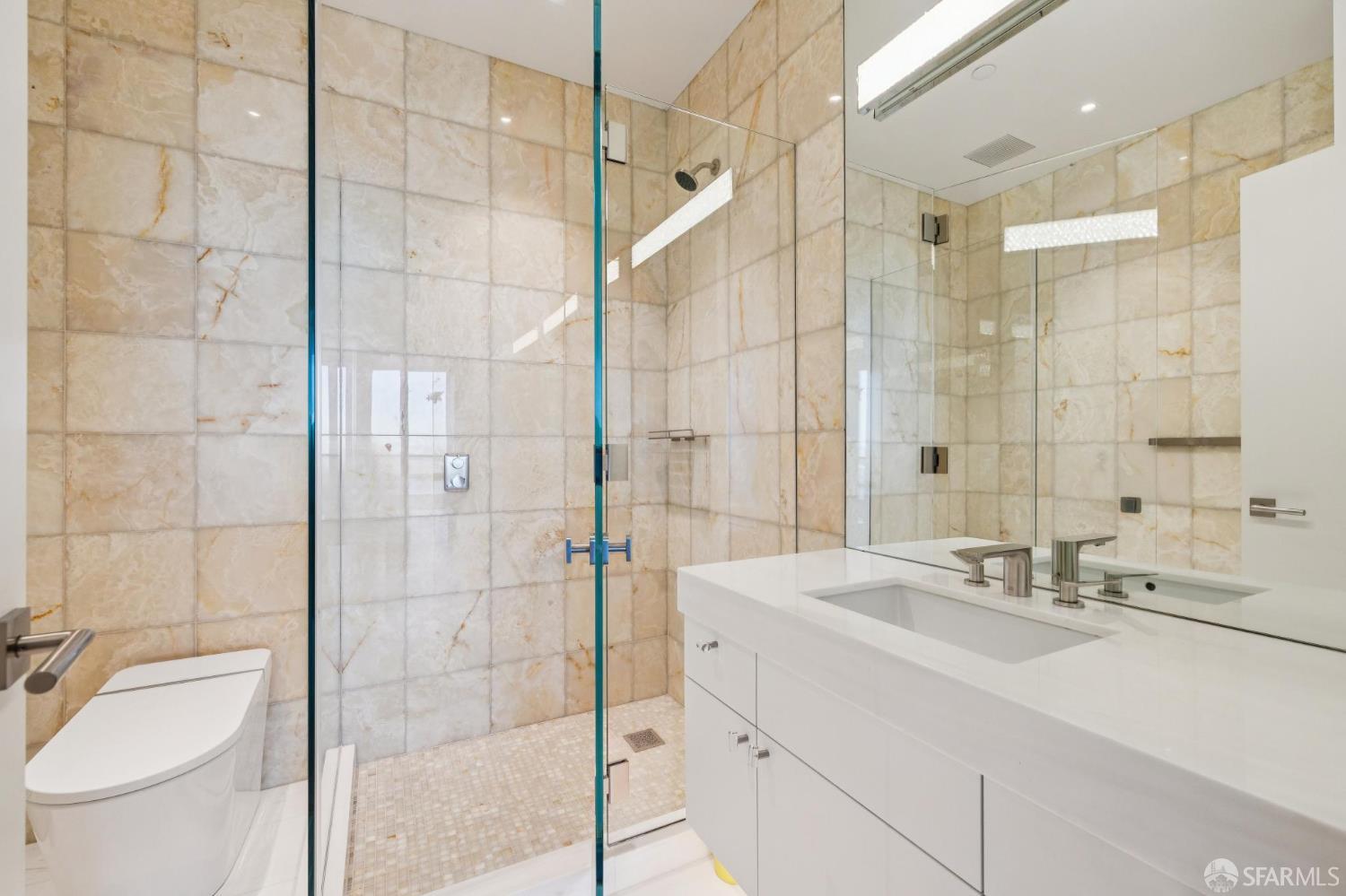 San Francisco, California, 94105, United States, 3 Bedrooms Bedrooms, ,4 BathroomsBathrooms,Residential,For Sale,1994422