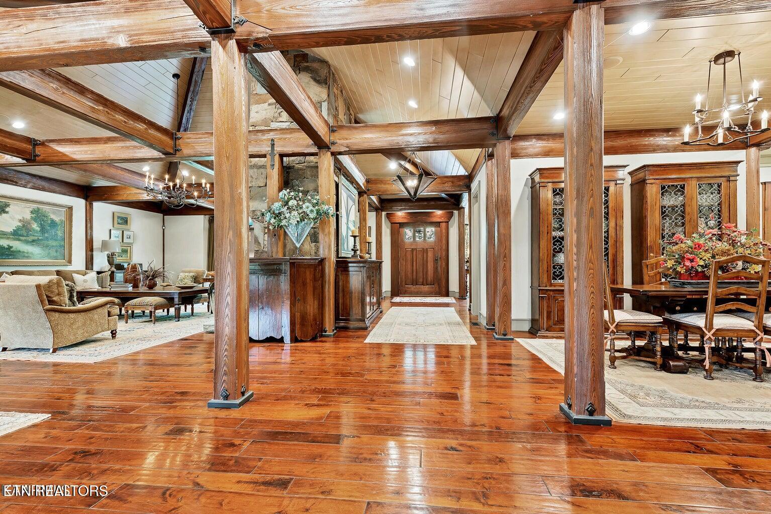 Louisville, Tennessee, 37777, United States, 3 Bedrooms Bedrooms, ,4 BathroomsBathrooms,Residential,For Sale,1821192