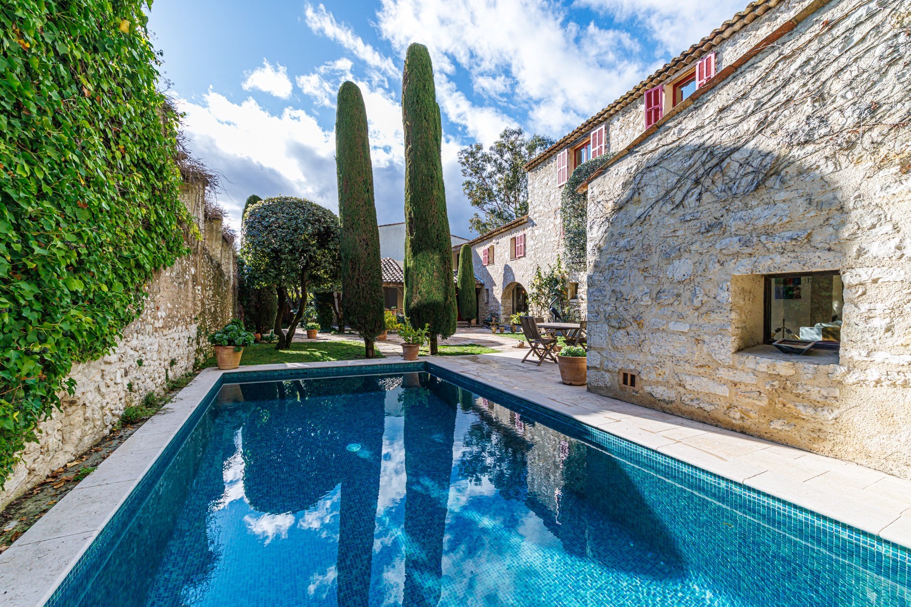  La Colle-sur-Loup, character village house with swimming pool - 物件實景